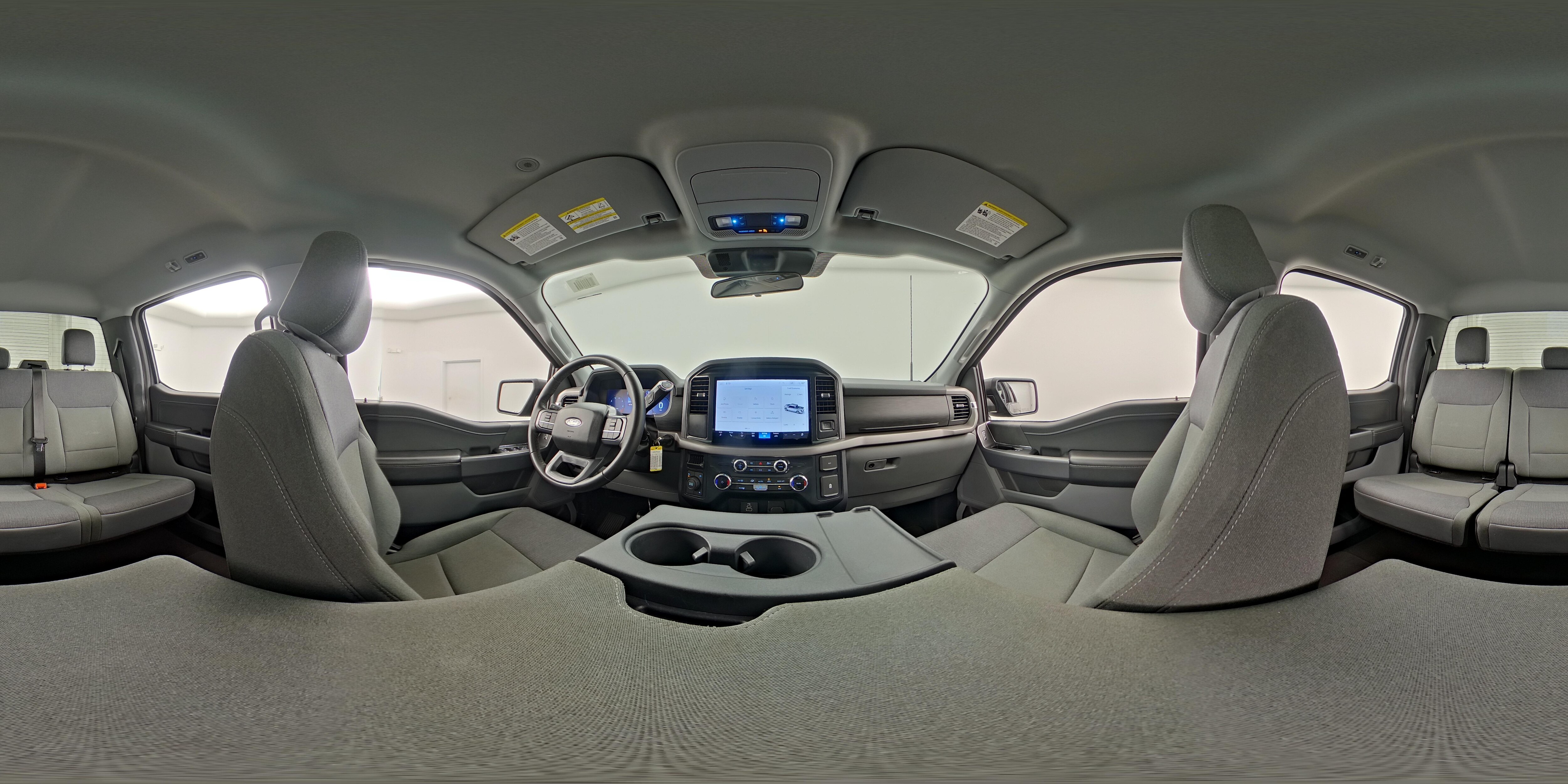 2025 Ford F-150 XLT - Photo 24