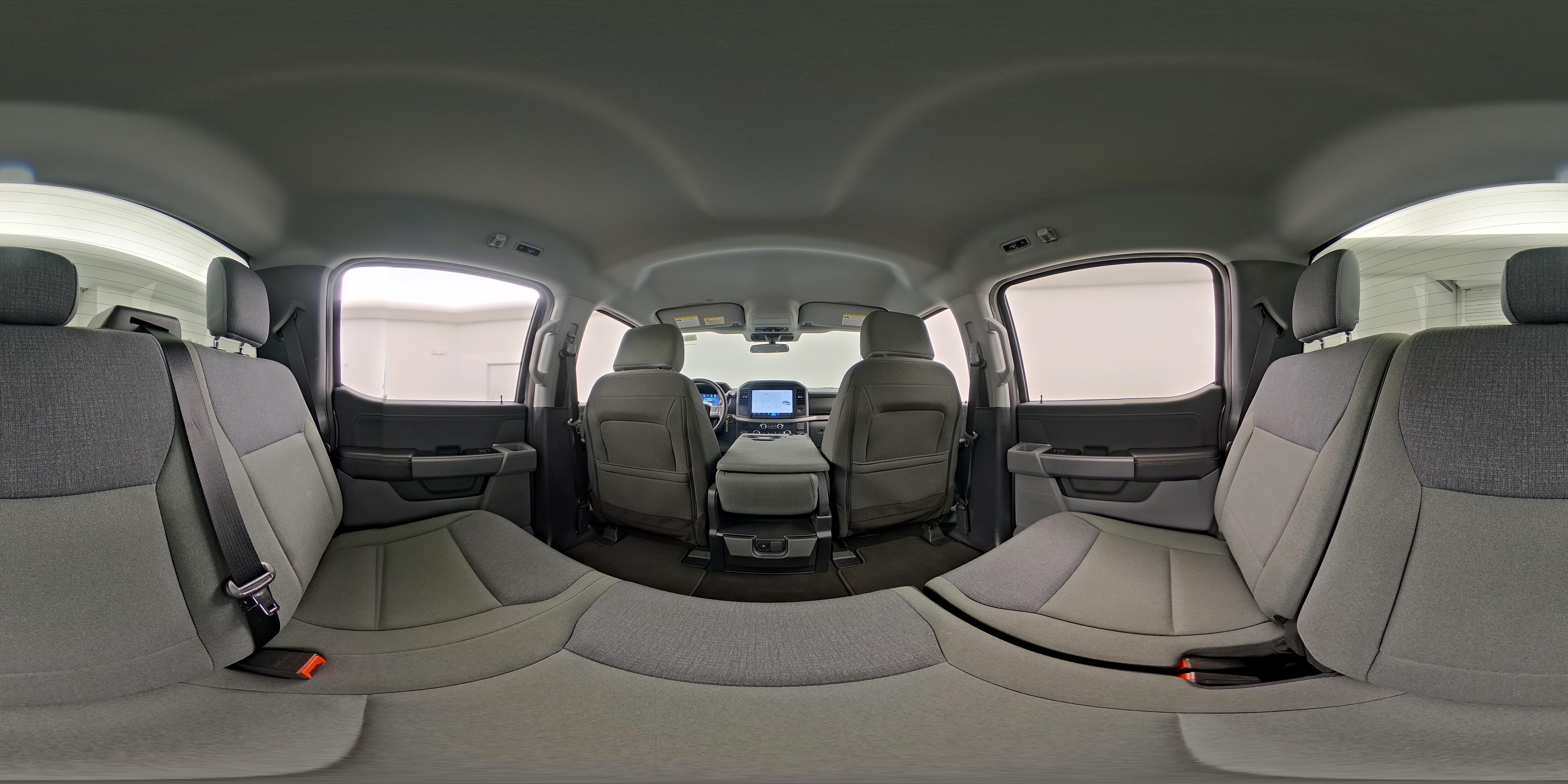2025 Ford F-150 XLT - Photo 25