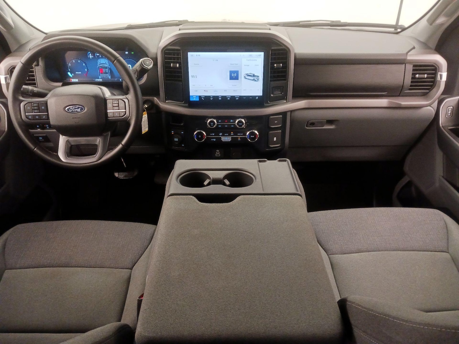 2025 Ford F-150 XLT - Photo 10