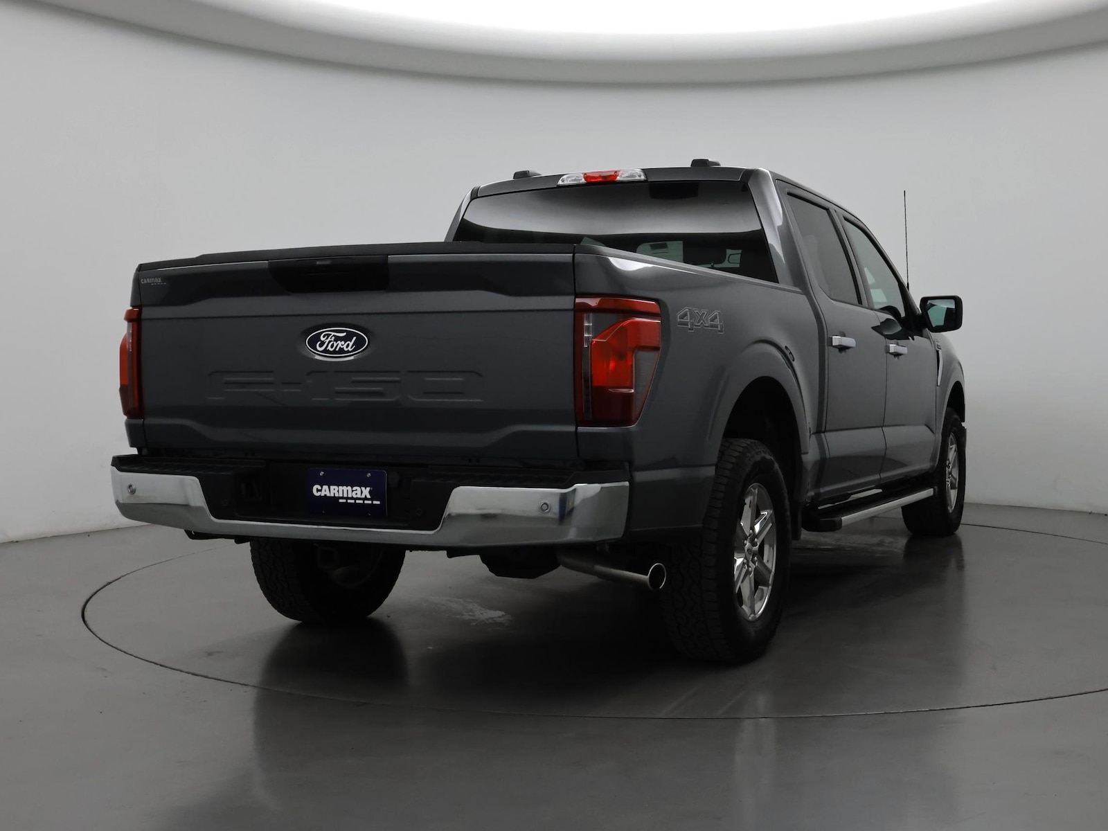 2025 Ford F-150 XLT - Photo 9