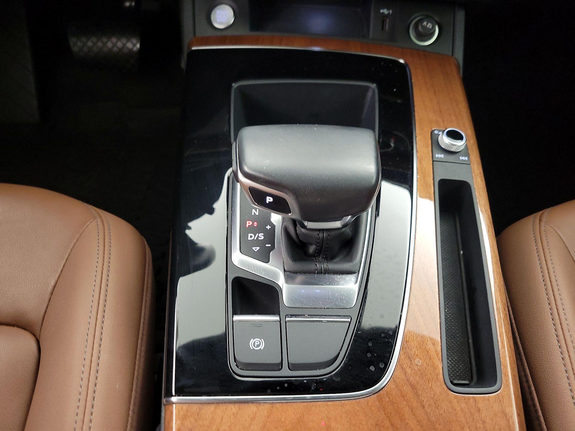 Thumbnail: 2021 Audi Q5 - 17