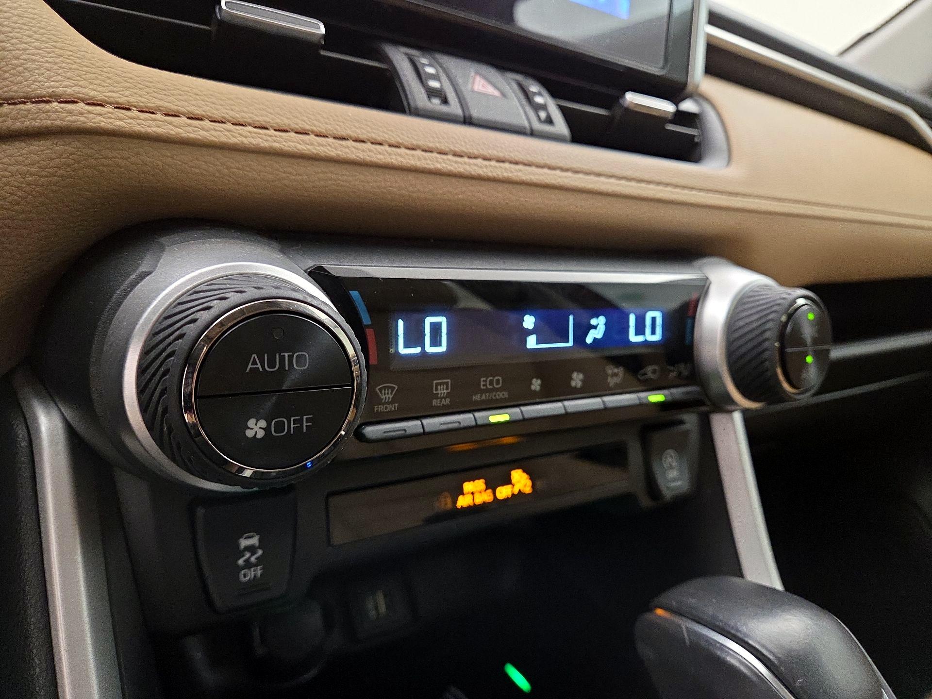 Thumbnail: 2024 Toyota RAV4 - 16