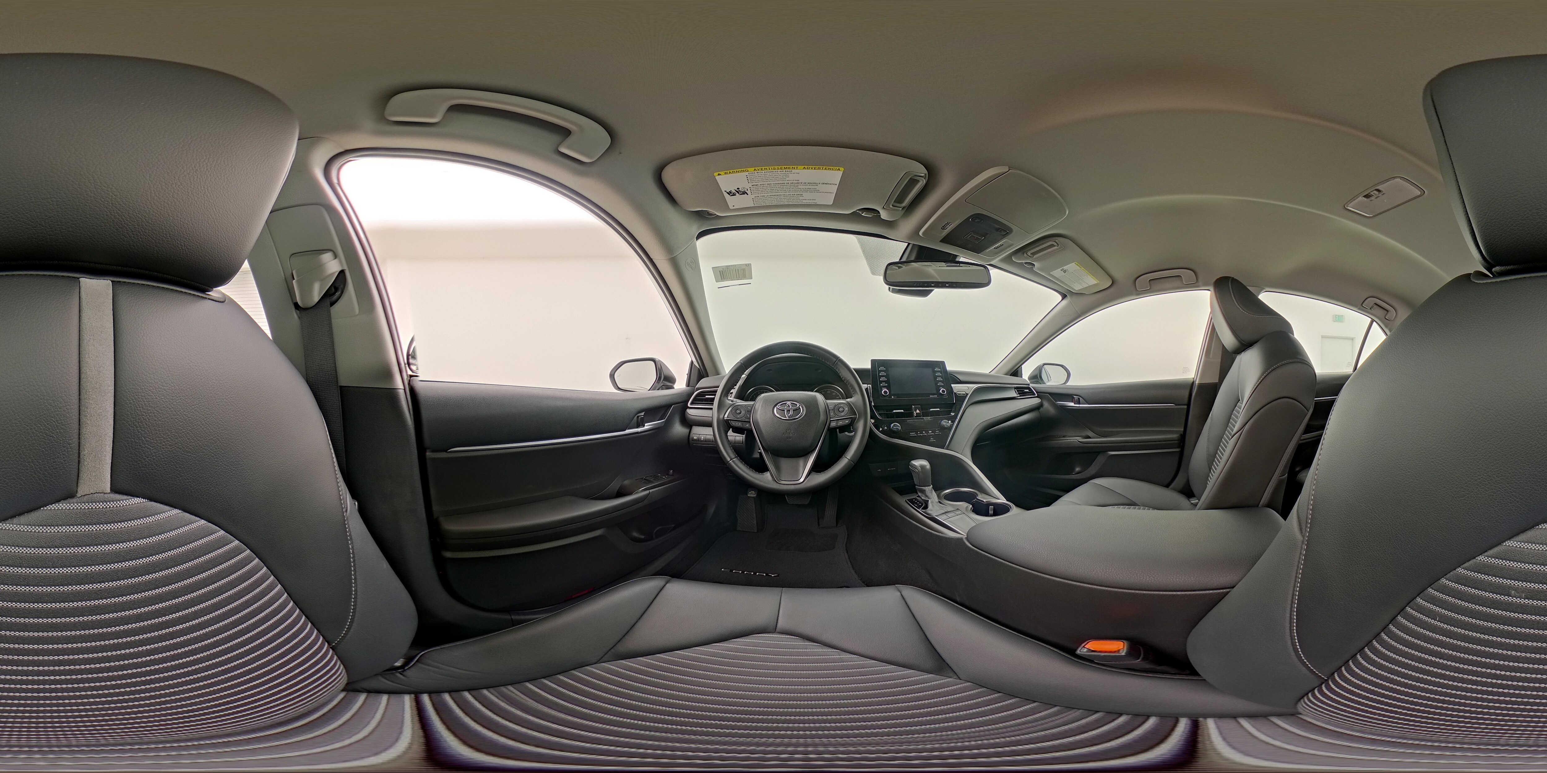 2024 Toyota Camry SE - Photo 25