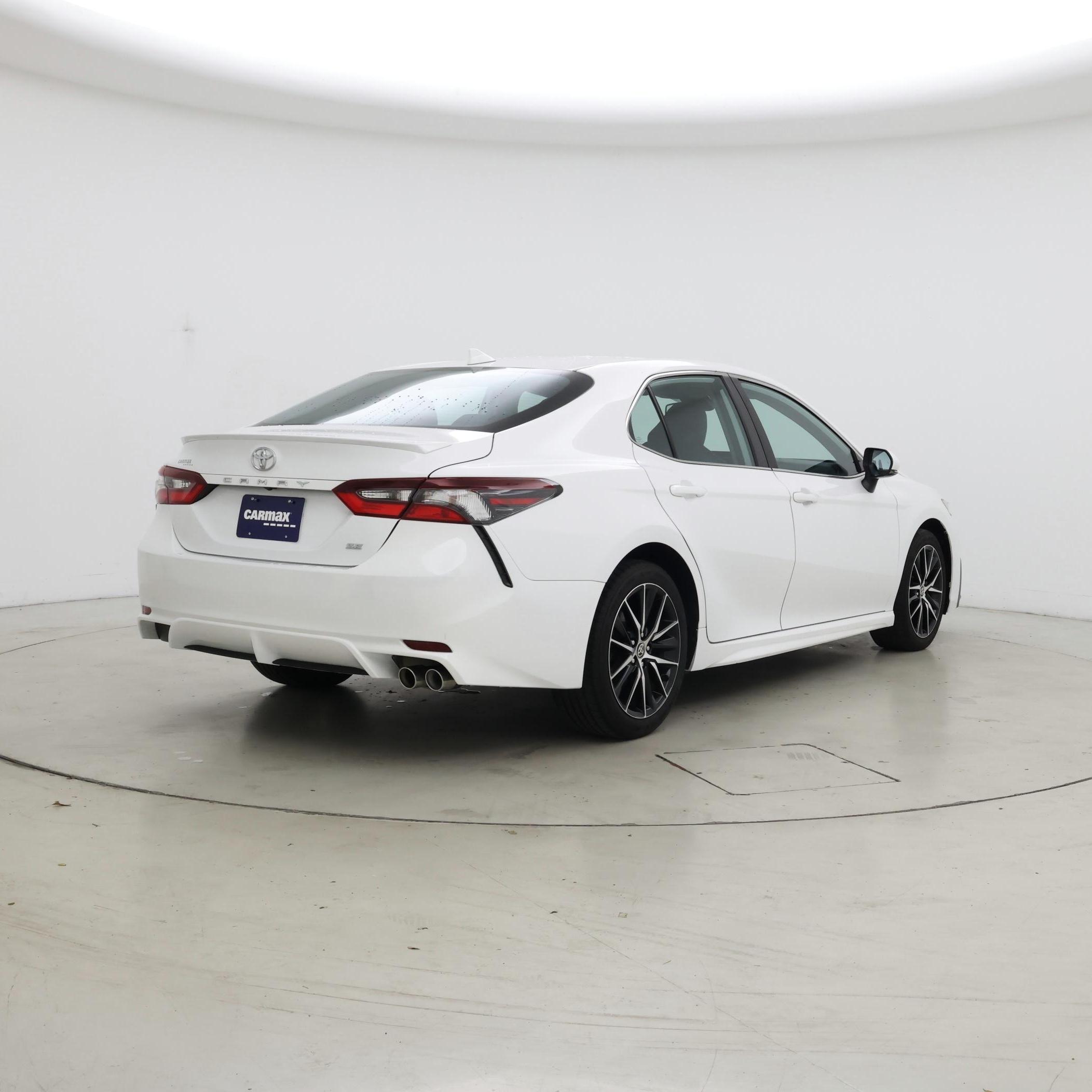 Thumbnail: 2024 Toyota Camry - 8