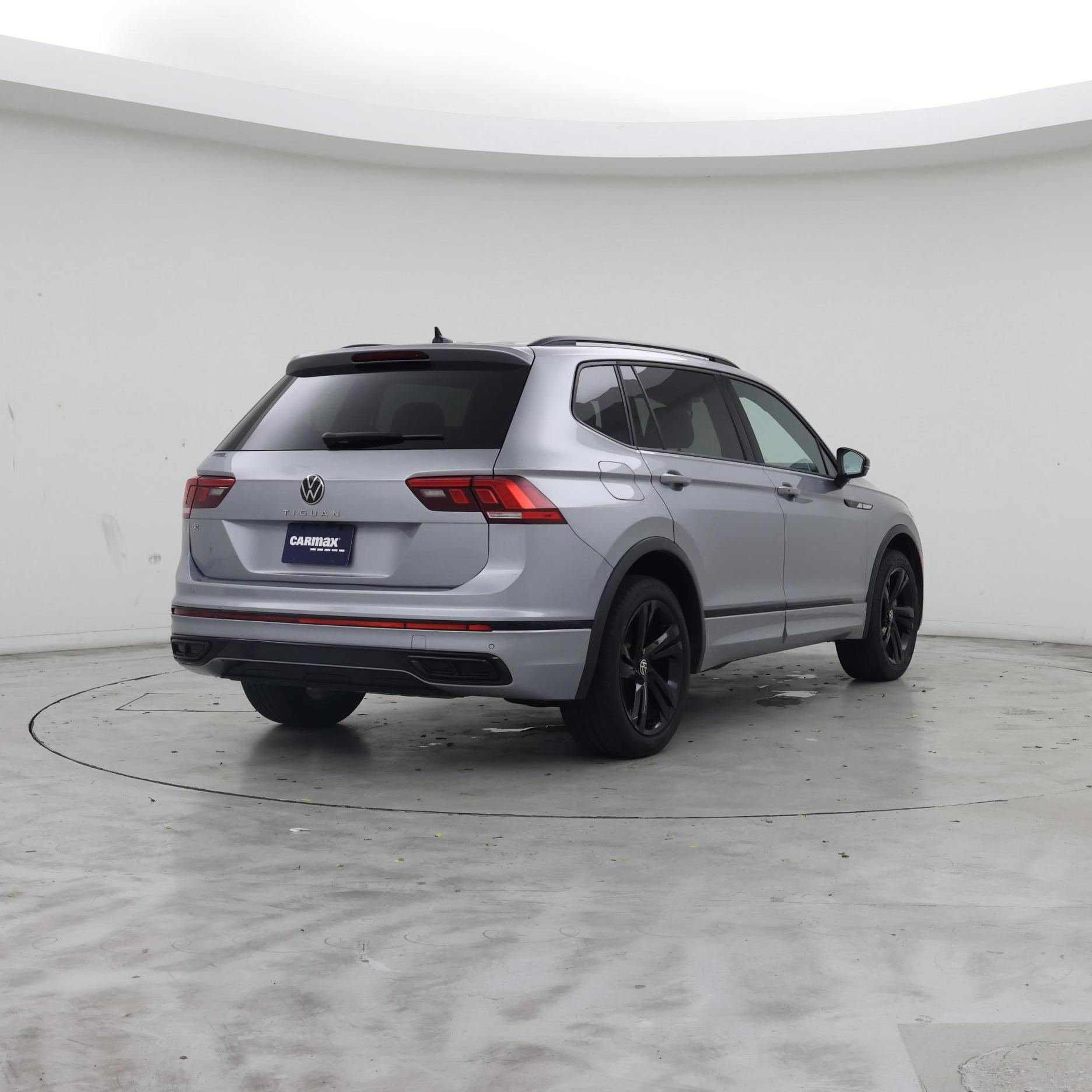 Thumbnail: 2024 Volkswagen Tiguan - 8