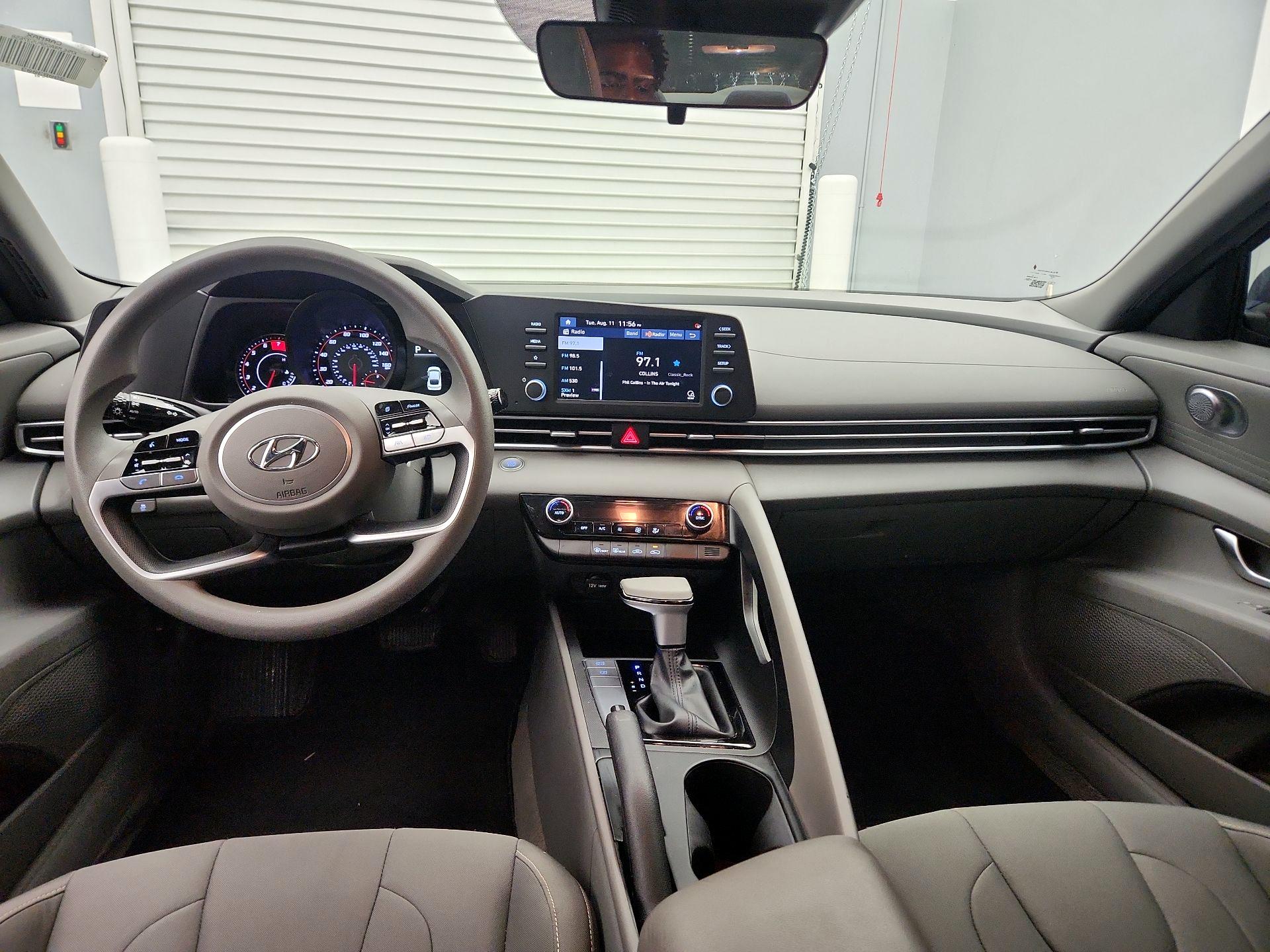 Thumbnail: 2023 Hyundai Elantra - 9