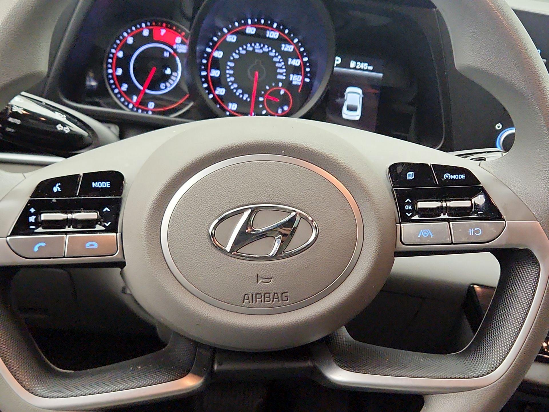 Thumbnail: 2023 Hyundai Elantra - 10