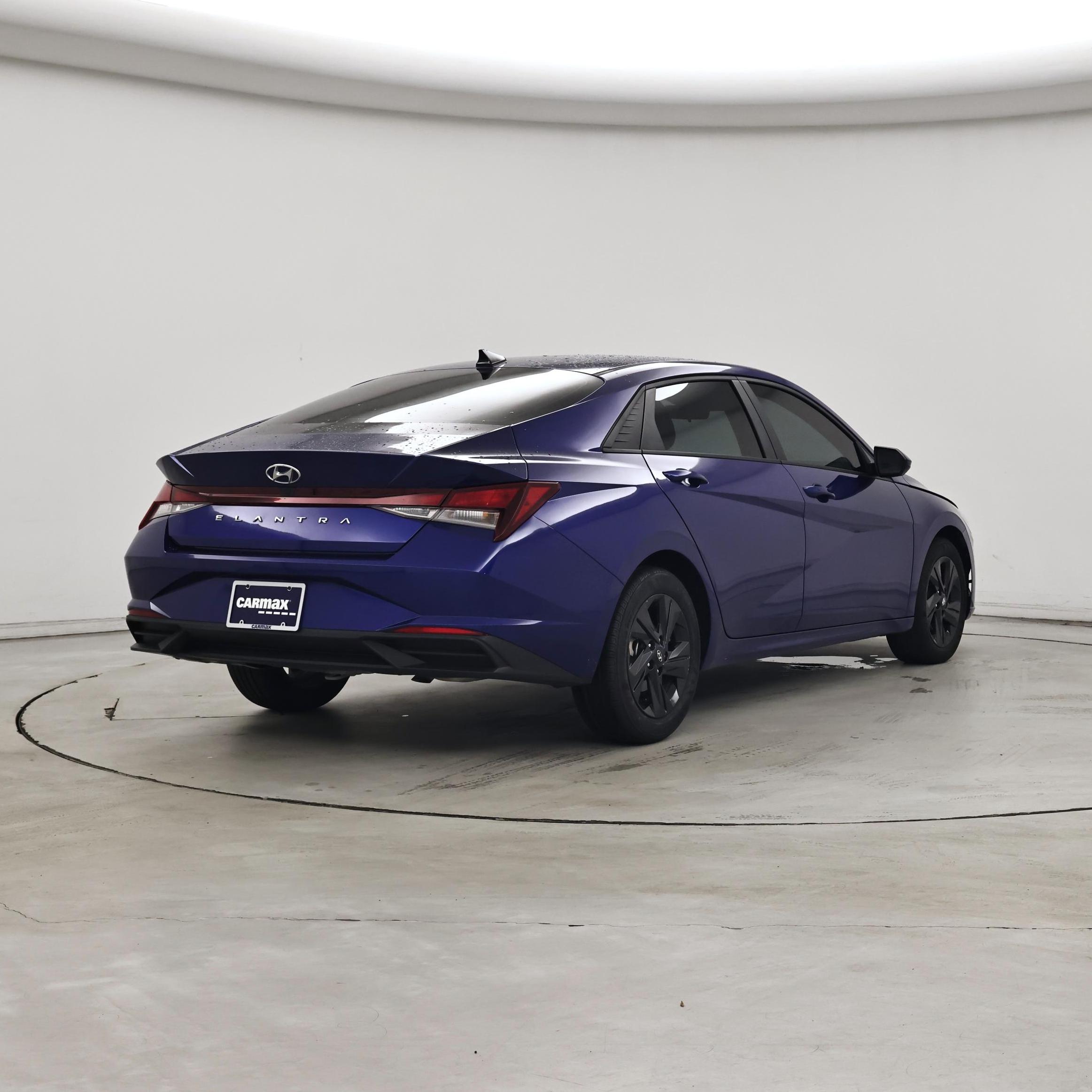 Thumbnail: 2023 Hyundai Elantra - 8