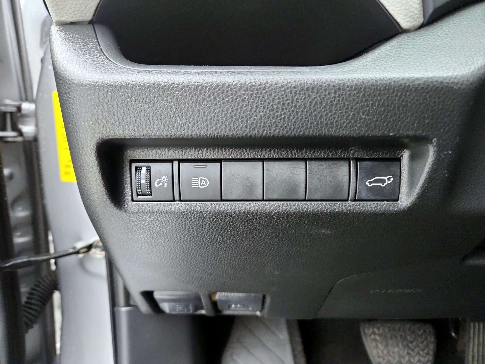 Thumbnail: 2023 Toyota RAV4 - 13