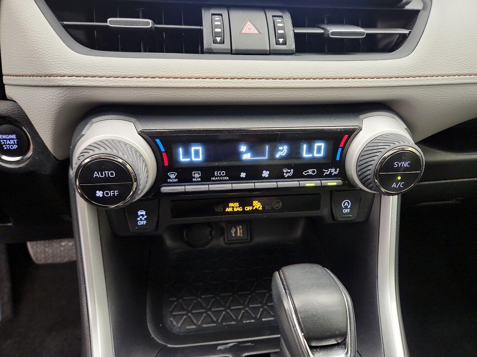 2023 Toyota RAV4 XLE Premium - Photo 17