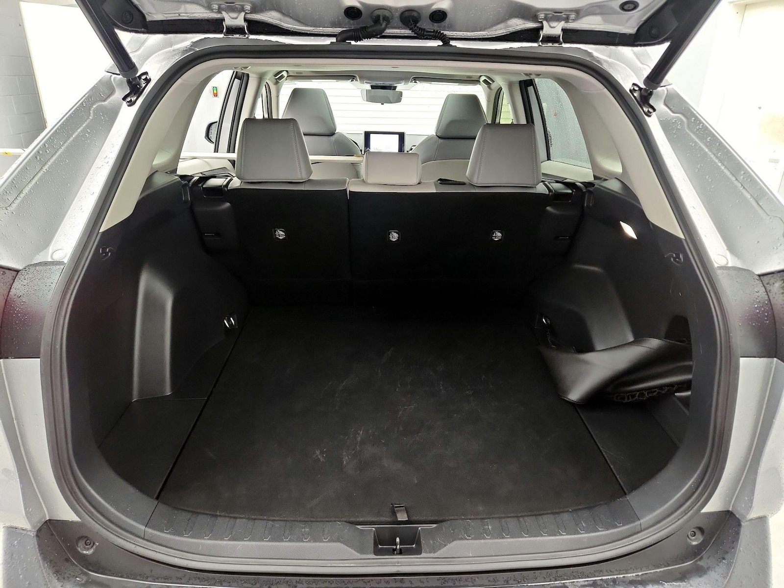 2023 Toyota RAV4 XLE Premium - Photo 22