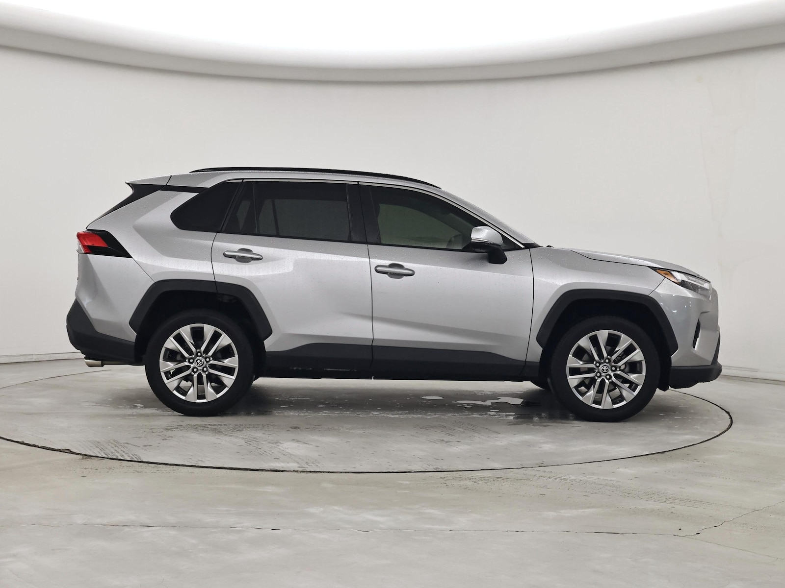 2023 Toyota RAV4 XLE Premium - Photo 8