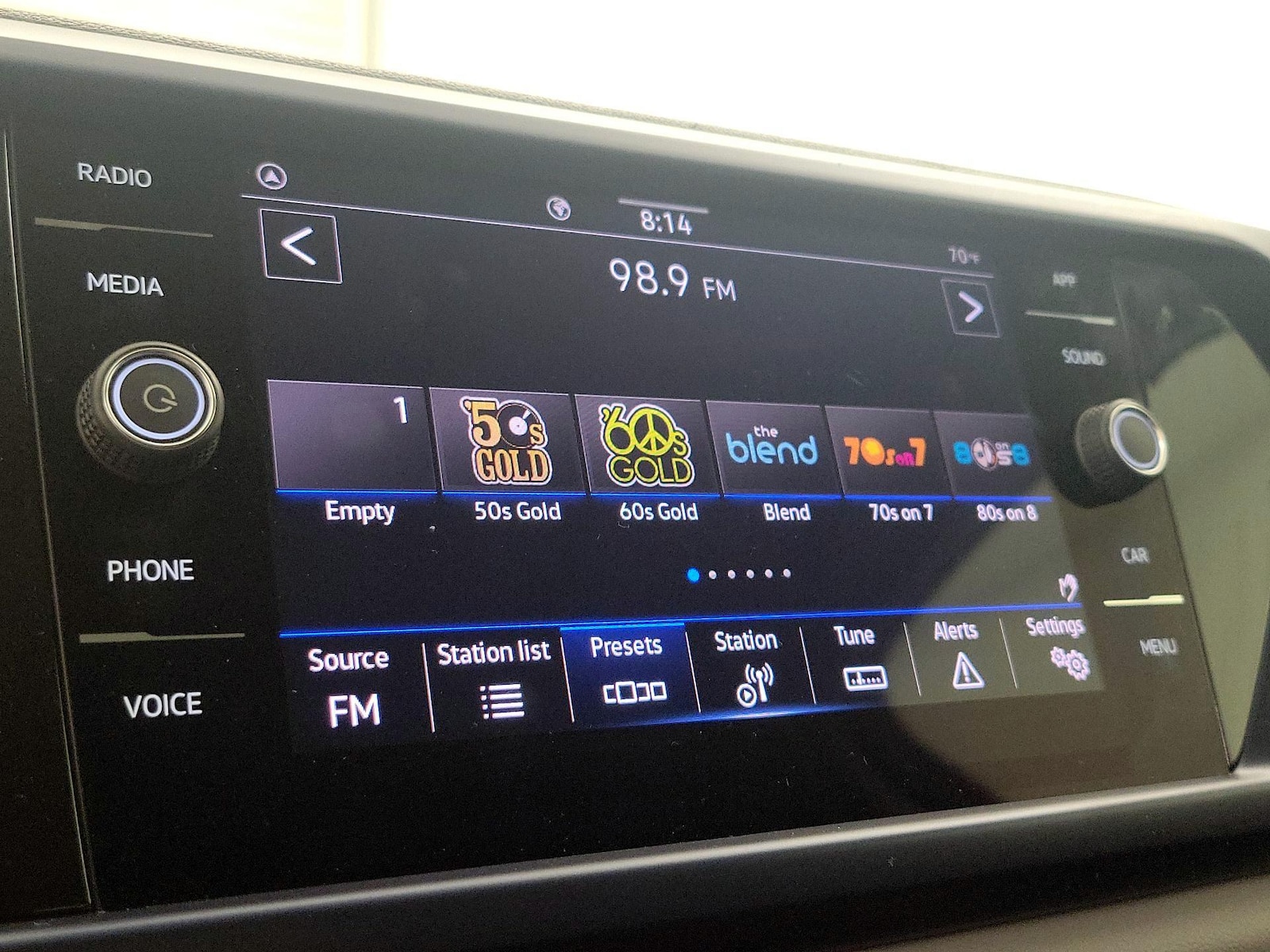 2023 Volkswagen Taos SE - Photo 16