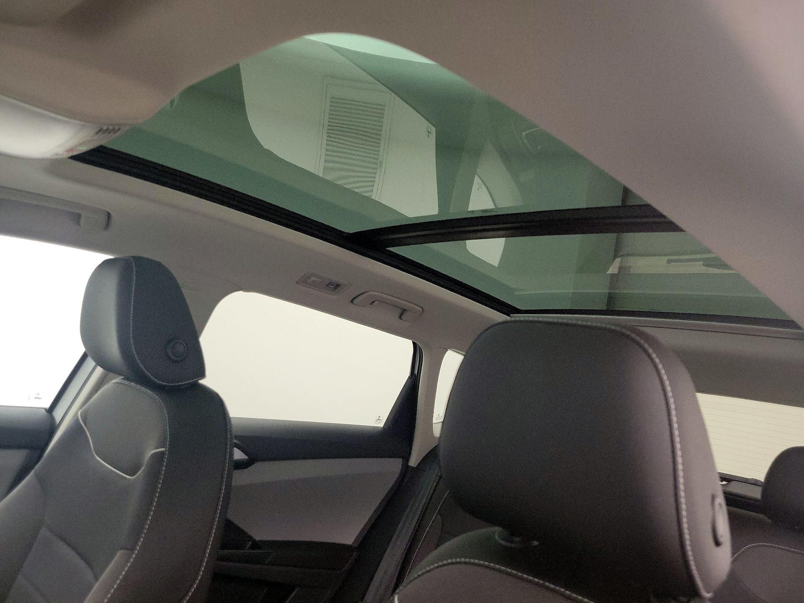 2023 Volkswagen Taos SE - Photo 20