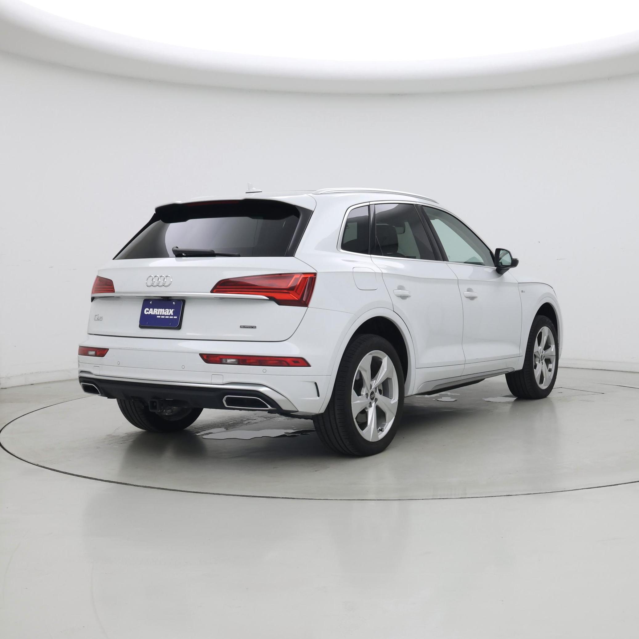 Thumbnail: 2024 Audi Q5 - 8