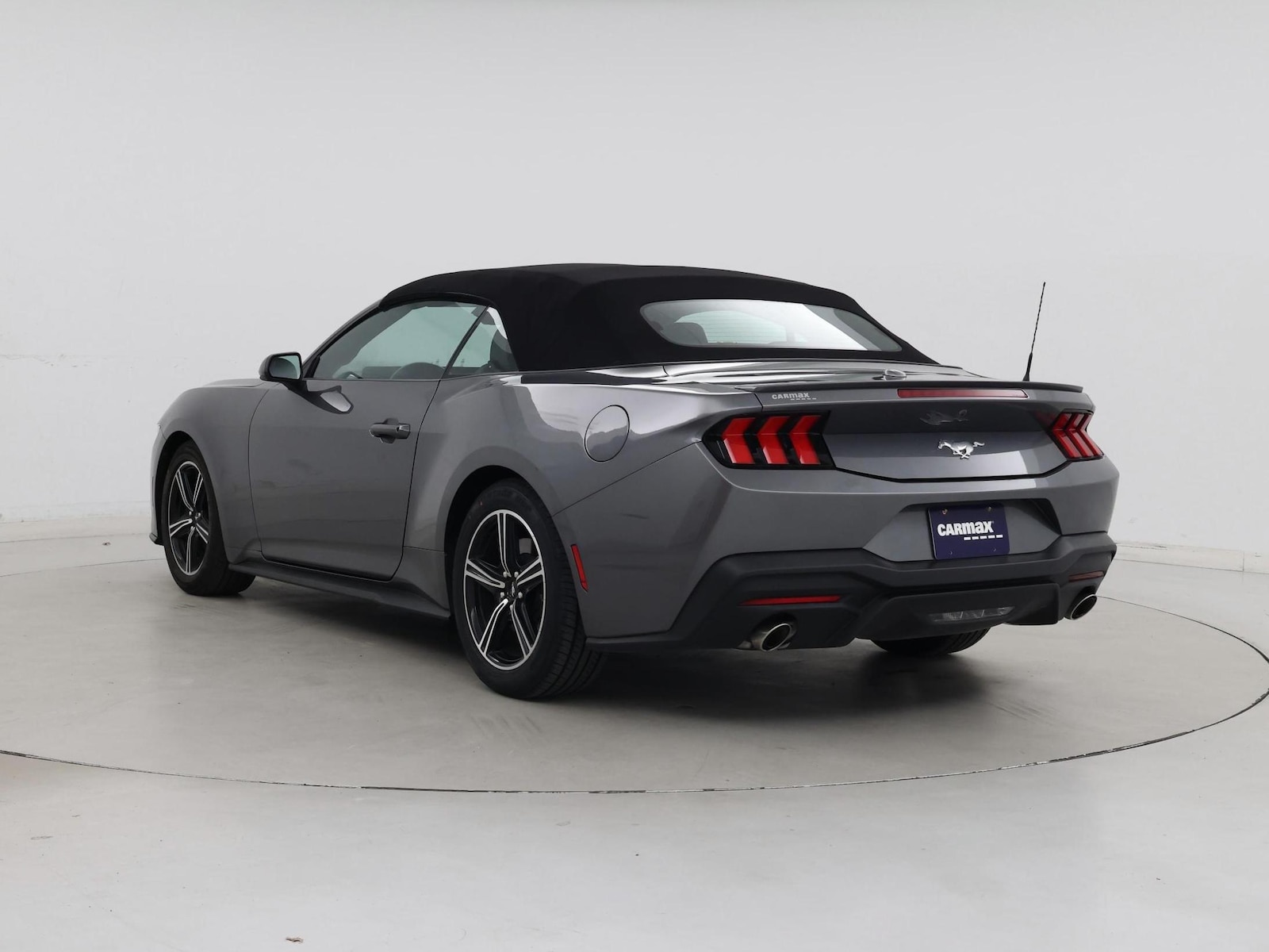 2025 Ford Mustang EcoBoost Premium - Photo 3