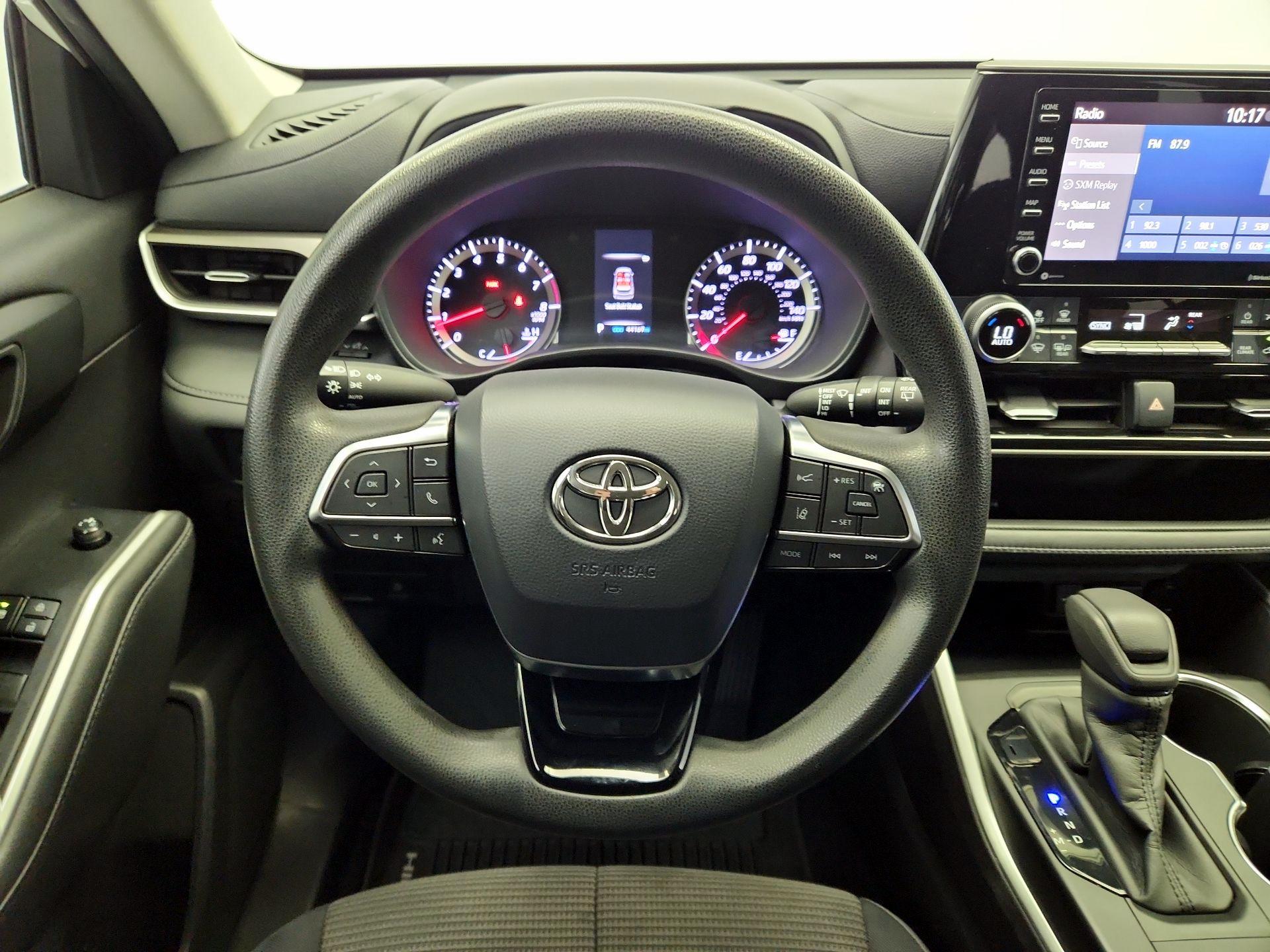 Thumbnail: 2020 Toyota Highlander - 10
