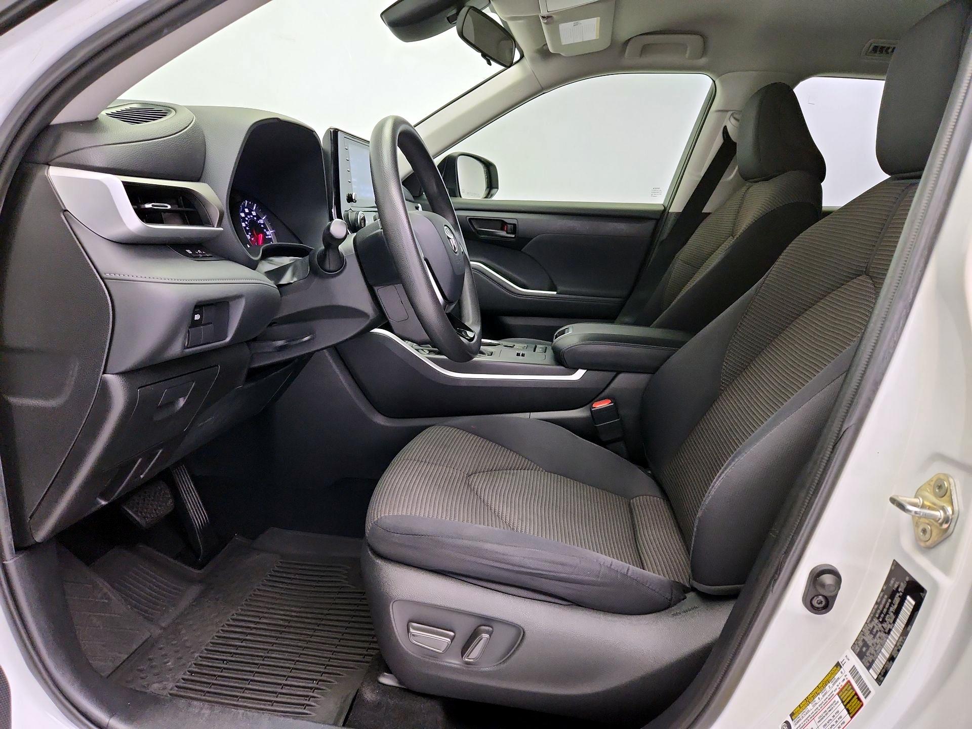 Thumbnail: 2020 Toyota Highlander - 11