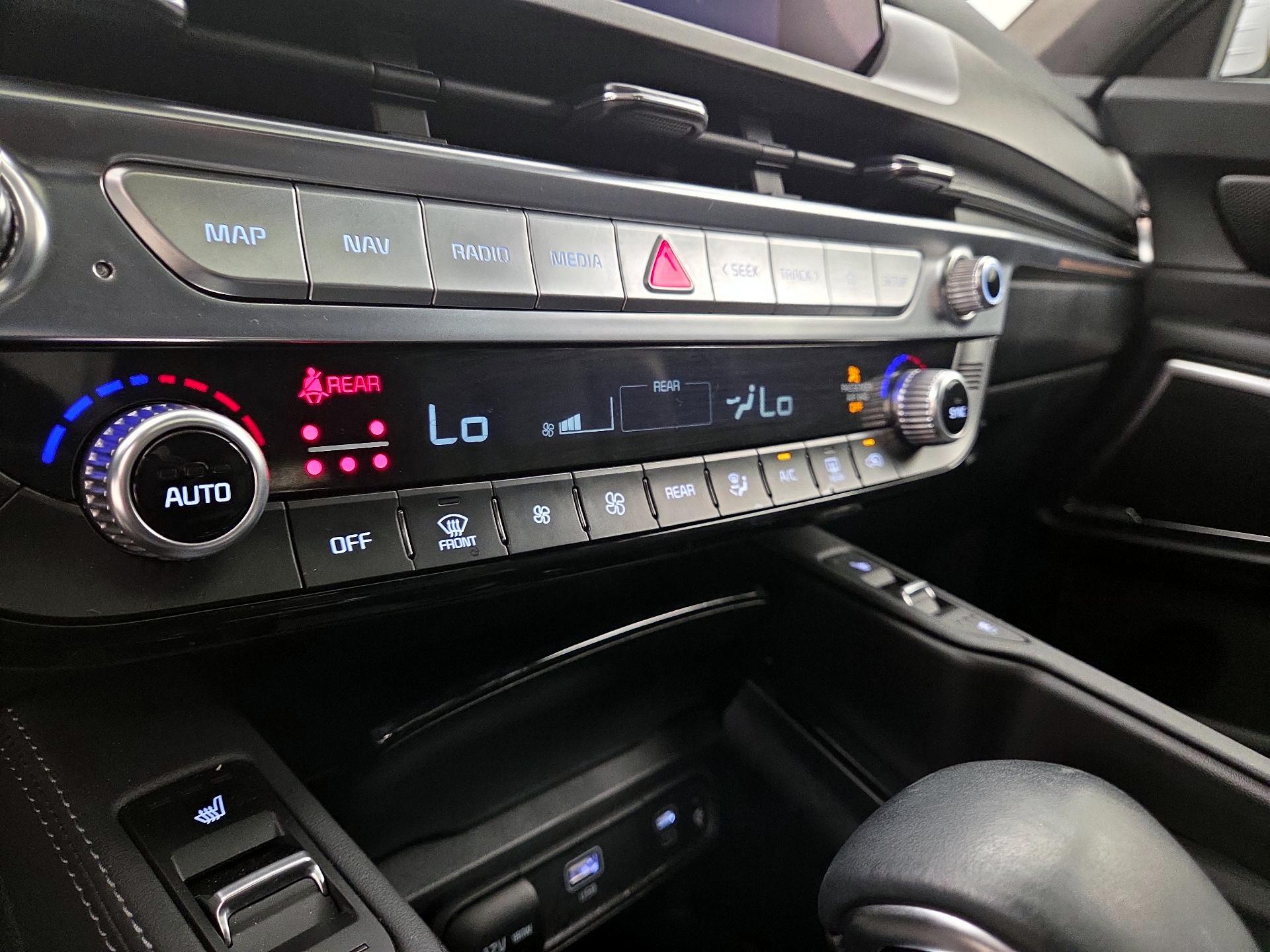 Thumbnail: 2024 Kia Telluride - 17