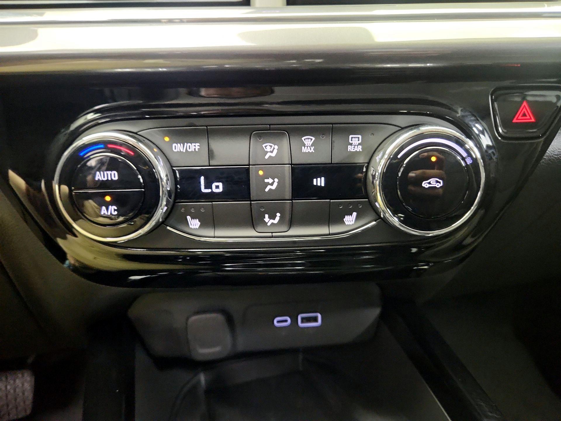 Thumbnail: 2026 Chevrolet Trax - 16