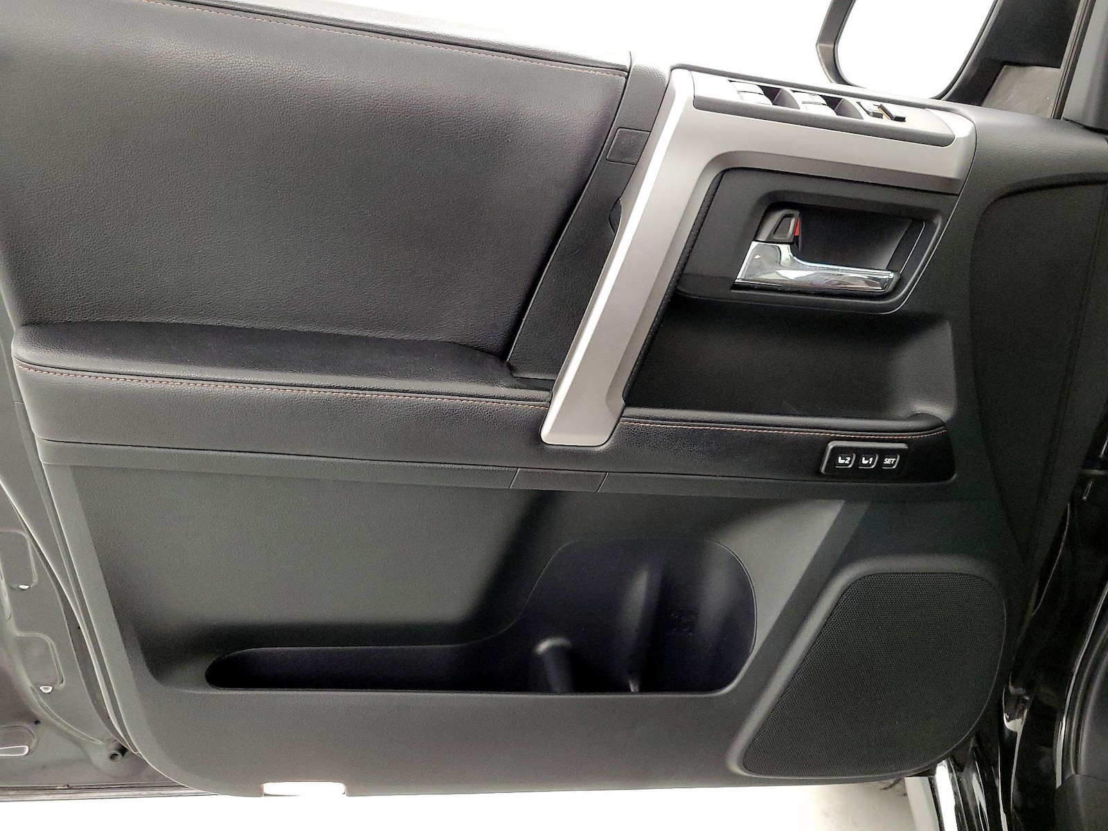 2017 Toyota 4Runner Limited - Photo 13