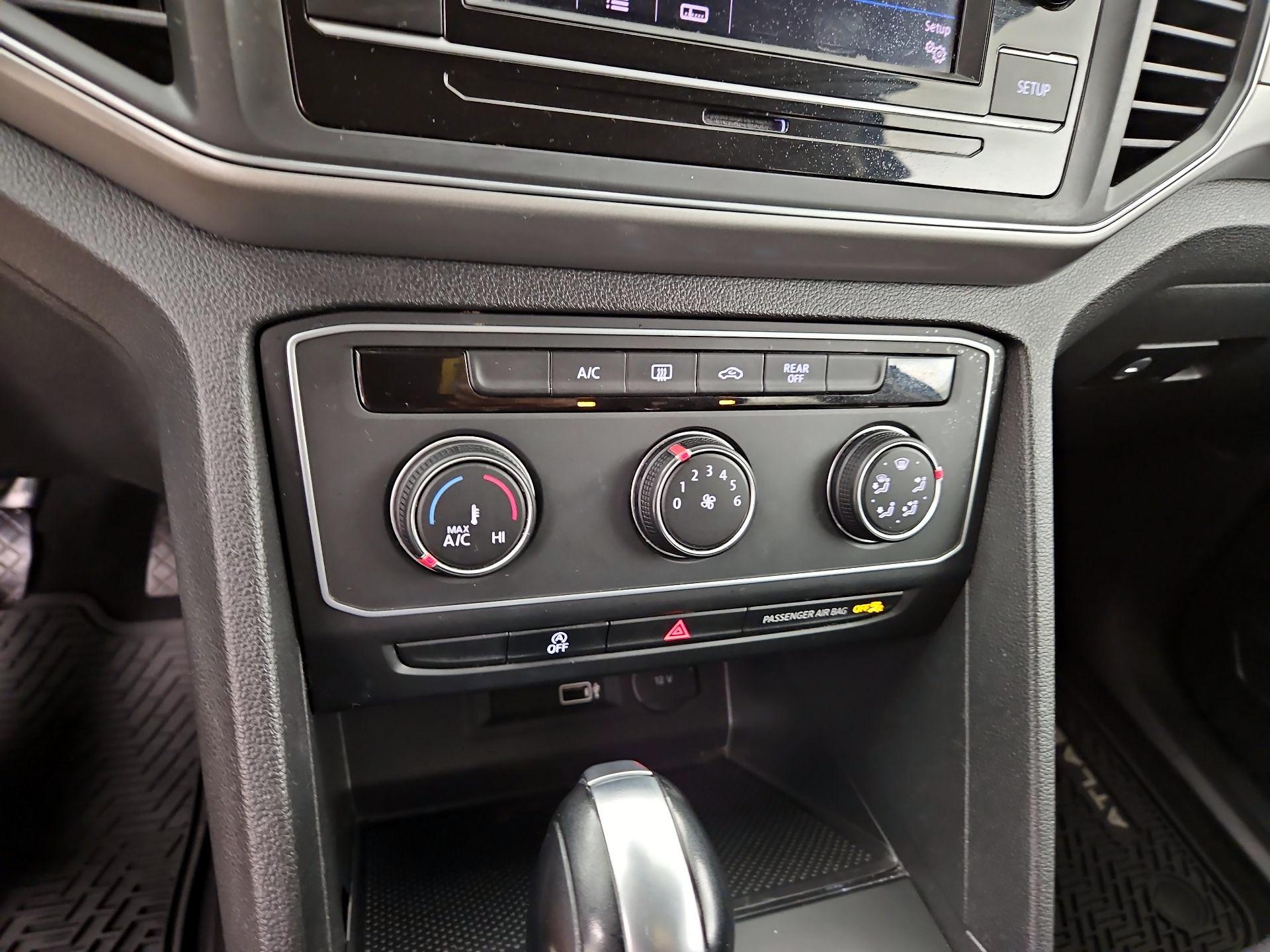 Thumbnail: 2019 Volkswagen Atlas - 16