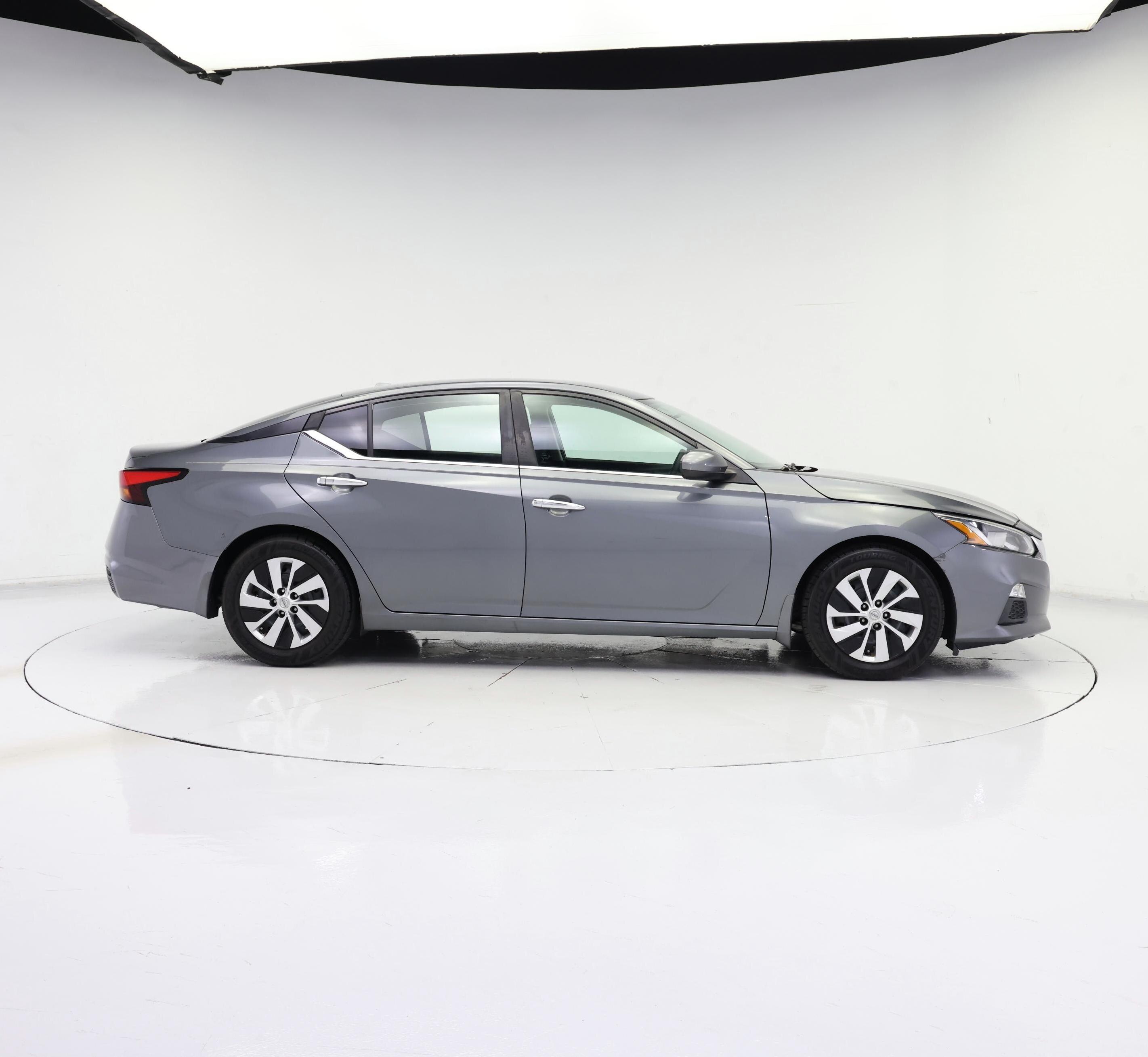 Thumbnail: 2020 Nissan Altima - 7