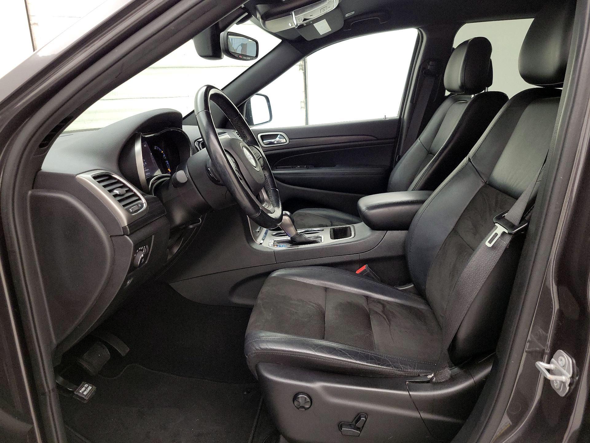 Thumbnail: 2020 Jeep Grand Cherokee - 11