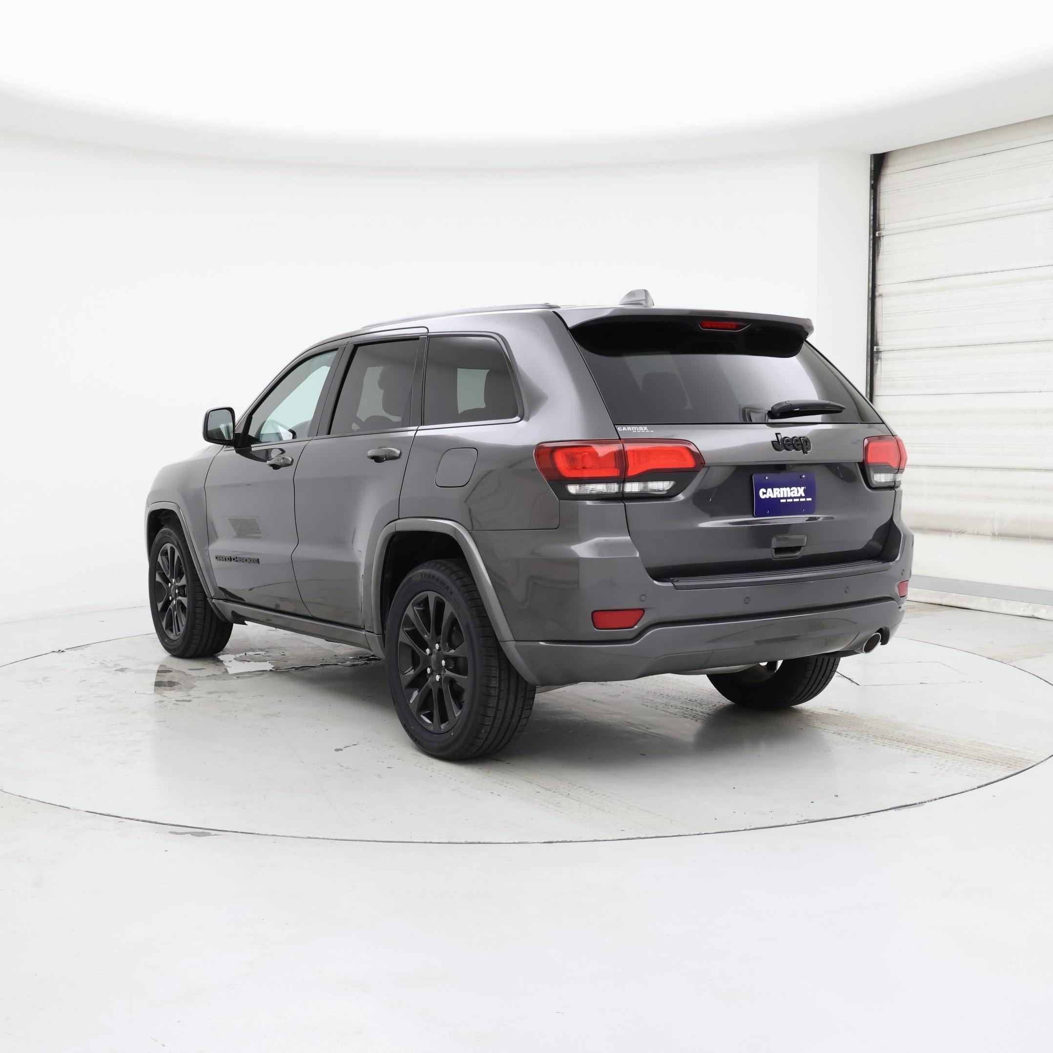 Thumbnail: 2020 Jeep Grand Cherokee - 2