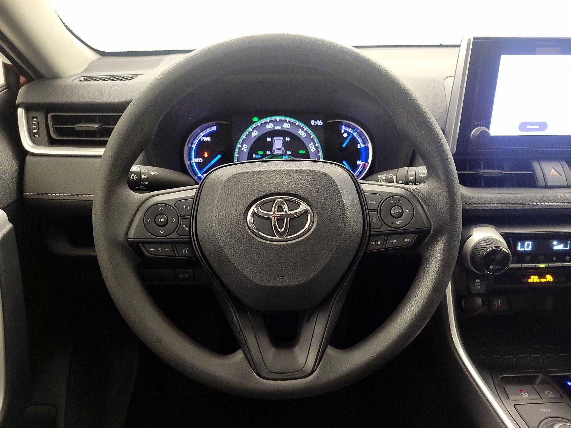 Thumbnail: 2025 Toyota RAV4 - 10