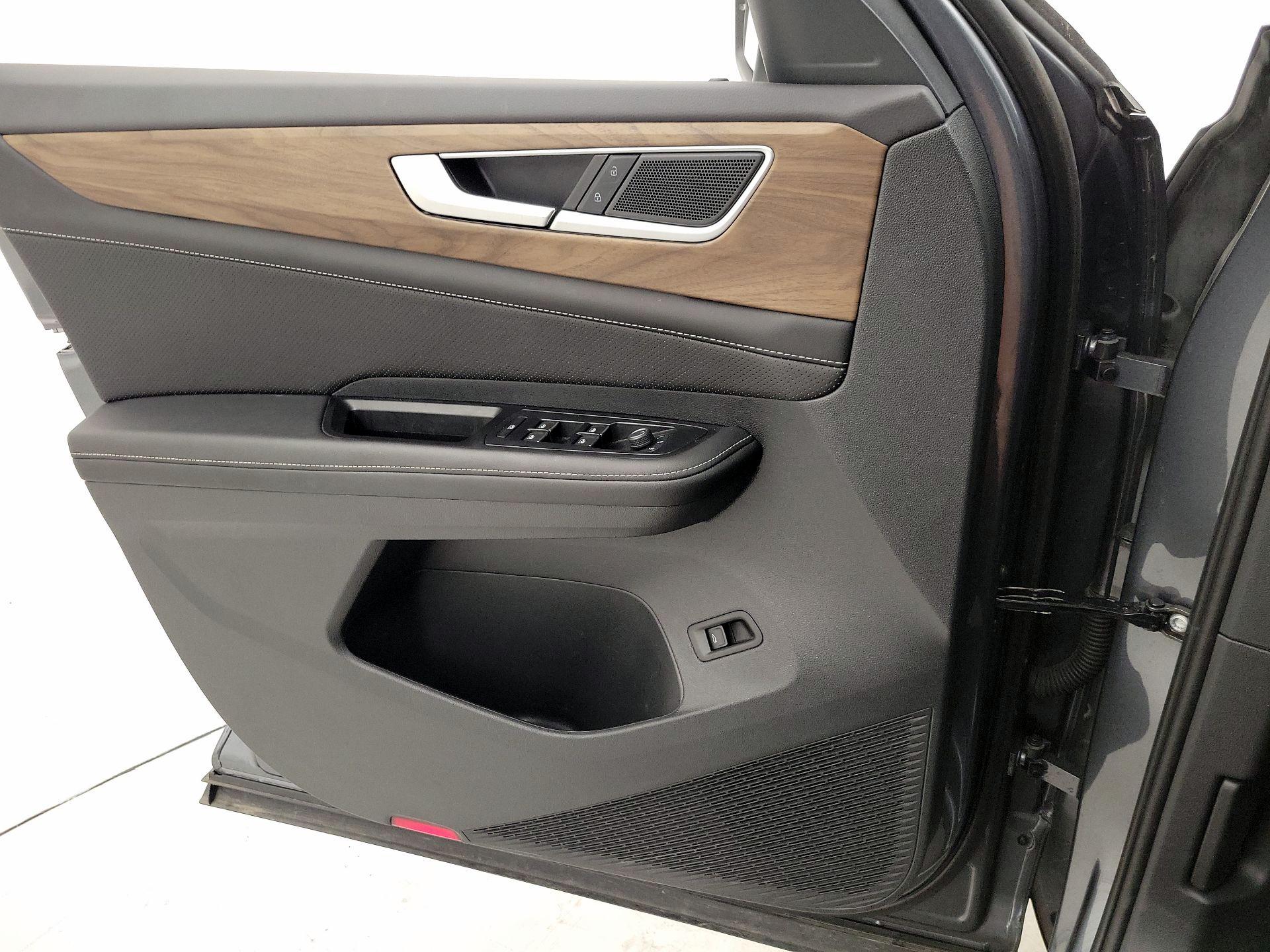 Thumbnail: 2025 Volkswagen Atlas - 12