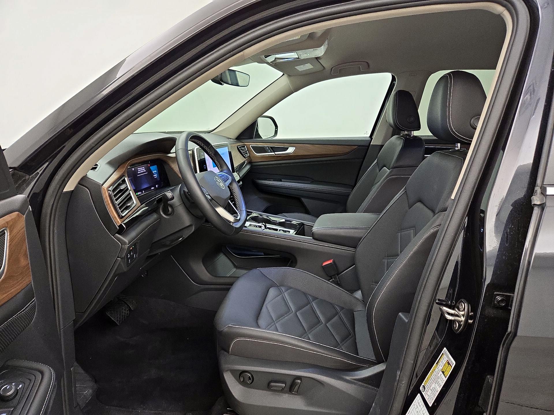 Thumbnail: 2025 Volkswagen Atlas - 11
