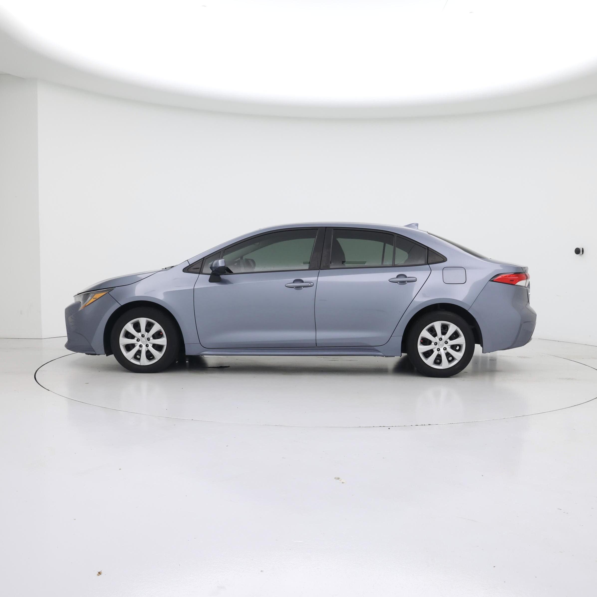 Thumbnail: 2022 Toyota Corolla - 3