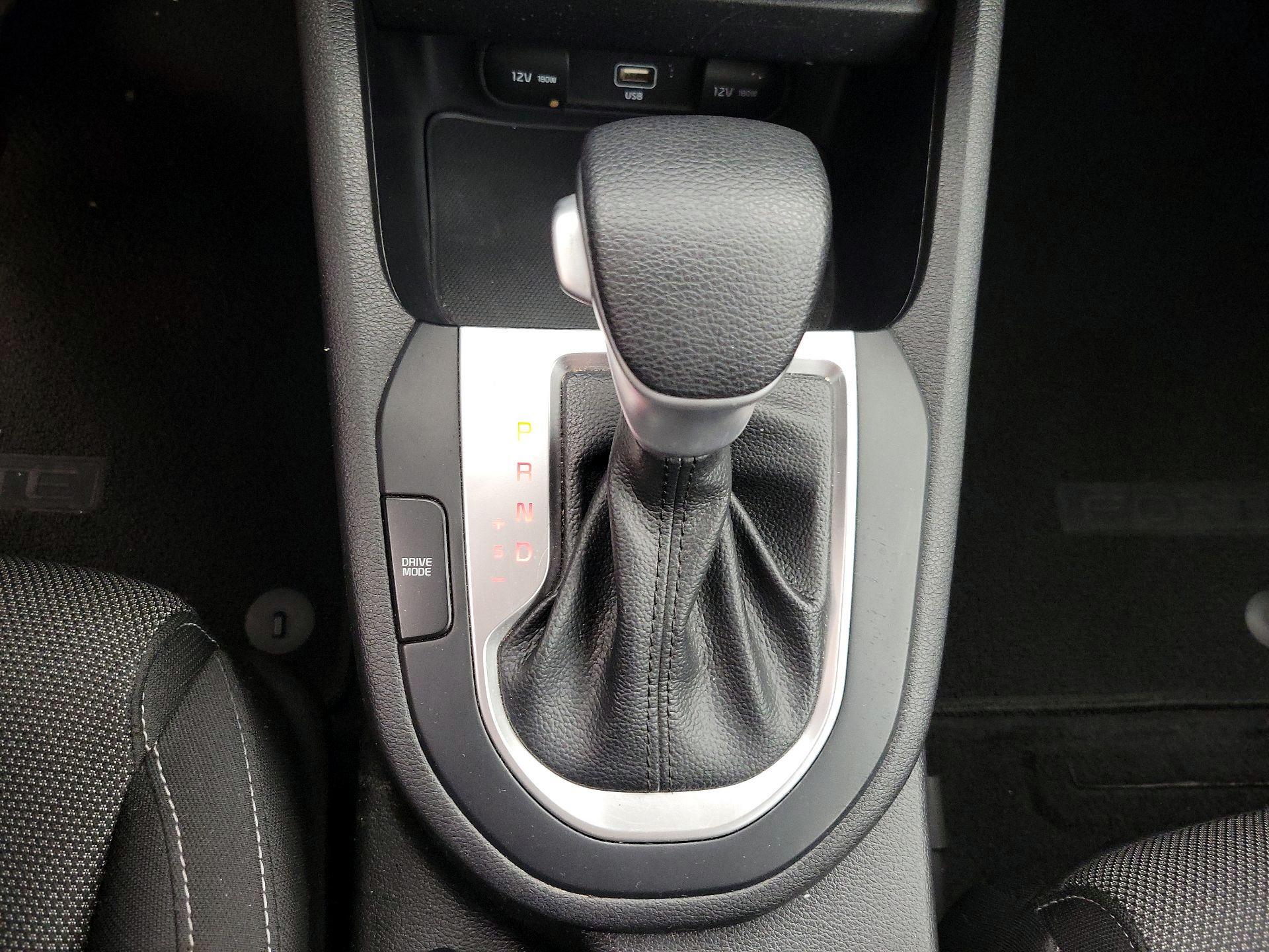 Thumbnail: 2022 Kia Forte - 17