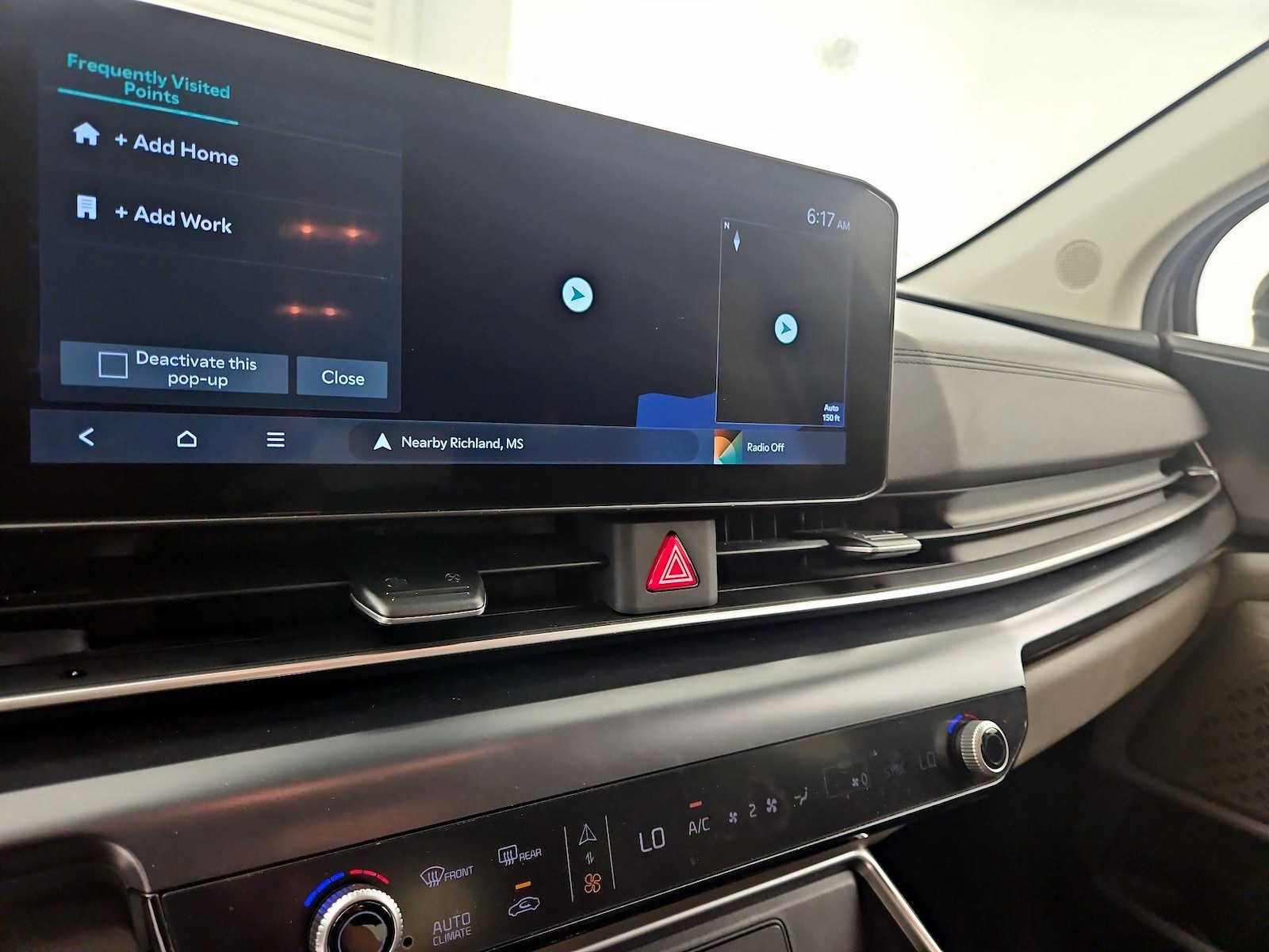 2025 Kia Carnival LXS - Photo 15