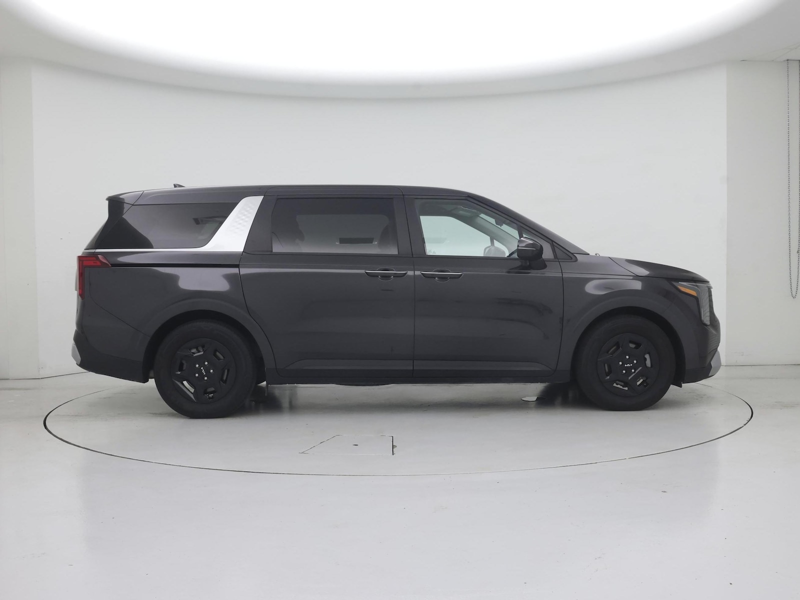 2025 Kia Carnival LXS - Photo 8