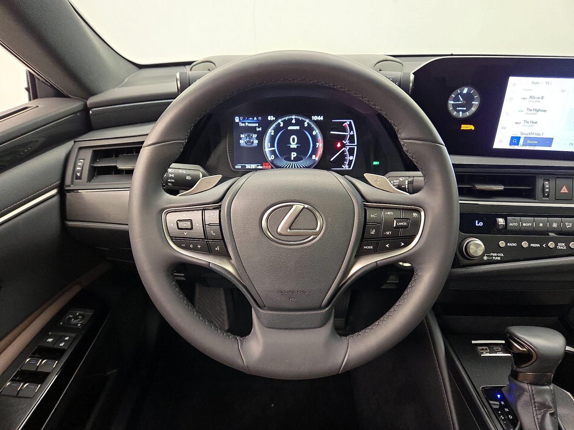 Thumbnail: 2023 Lexus ES - 10