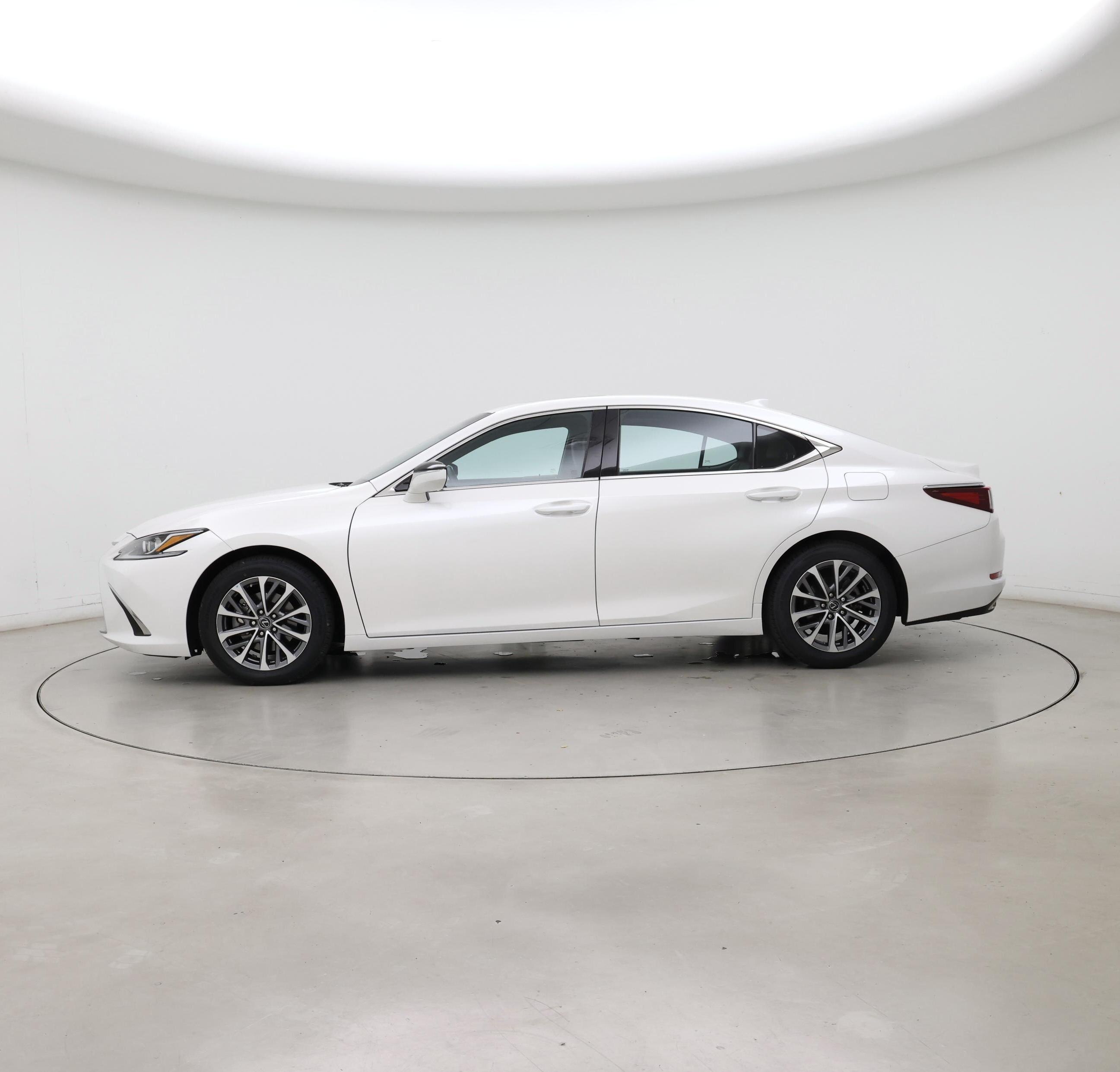 Thumbnail: 2023 Lexus ES - 3
