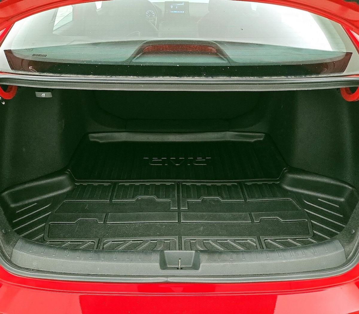 Trunk/Cargo (Seats Up)