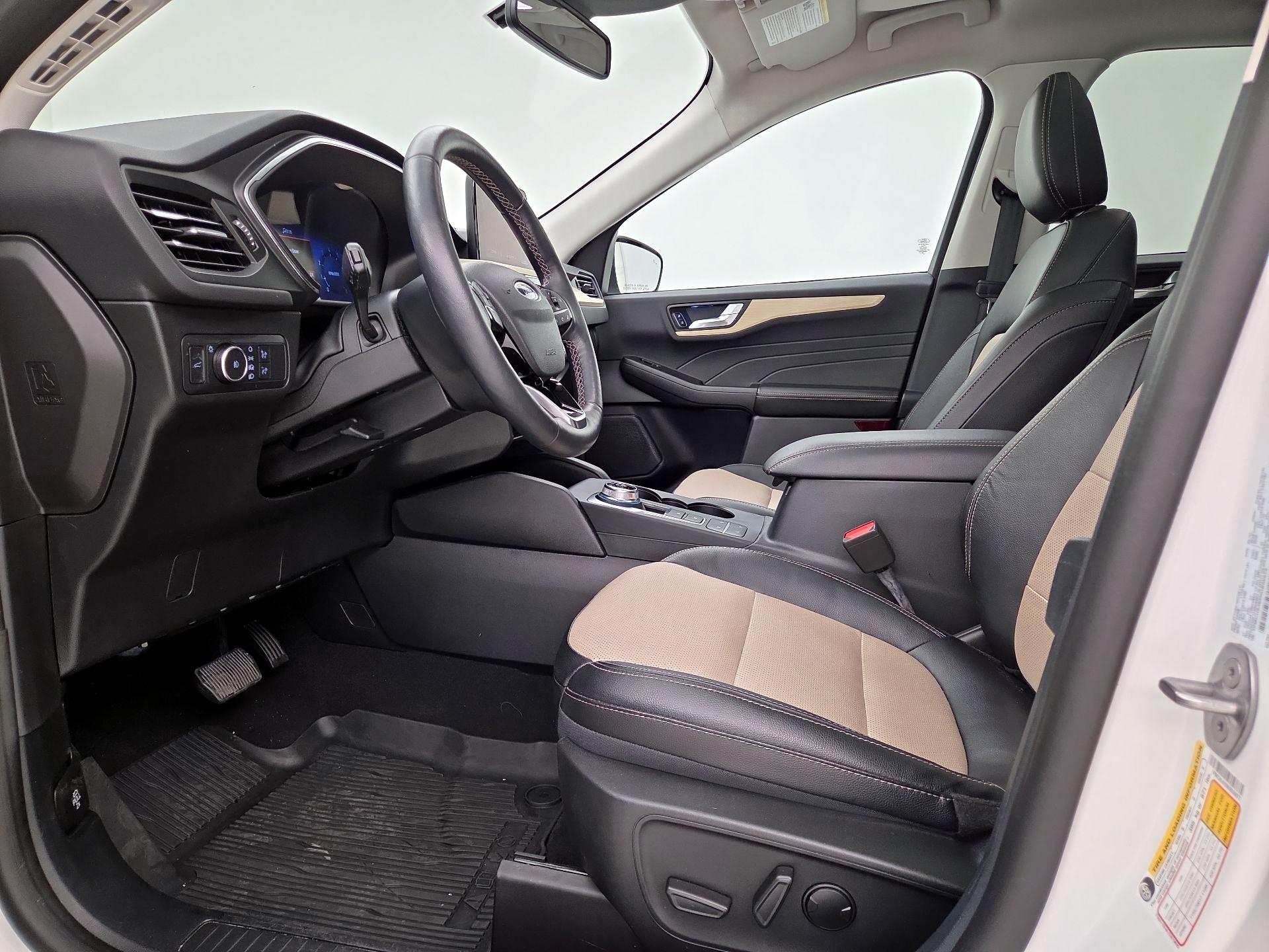 Thumbnail: 2022 Ford Escape - 11
