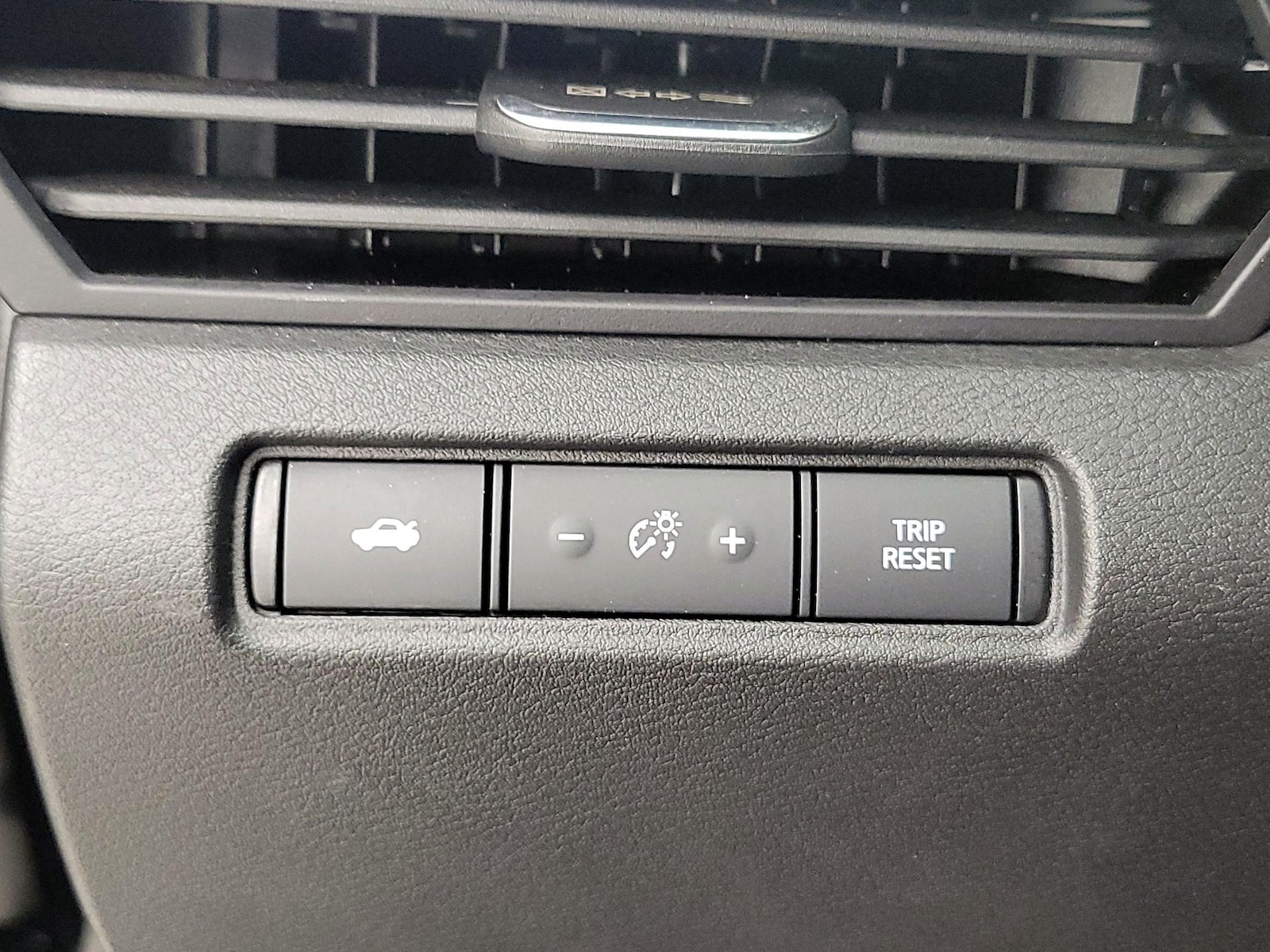 2023 Nissan Altima SV - Photo 14