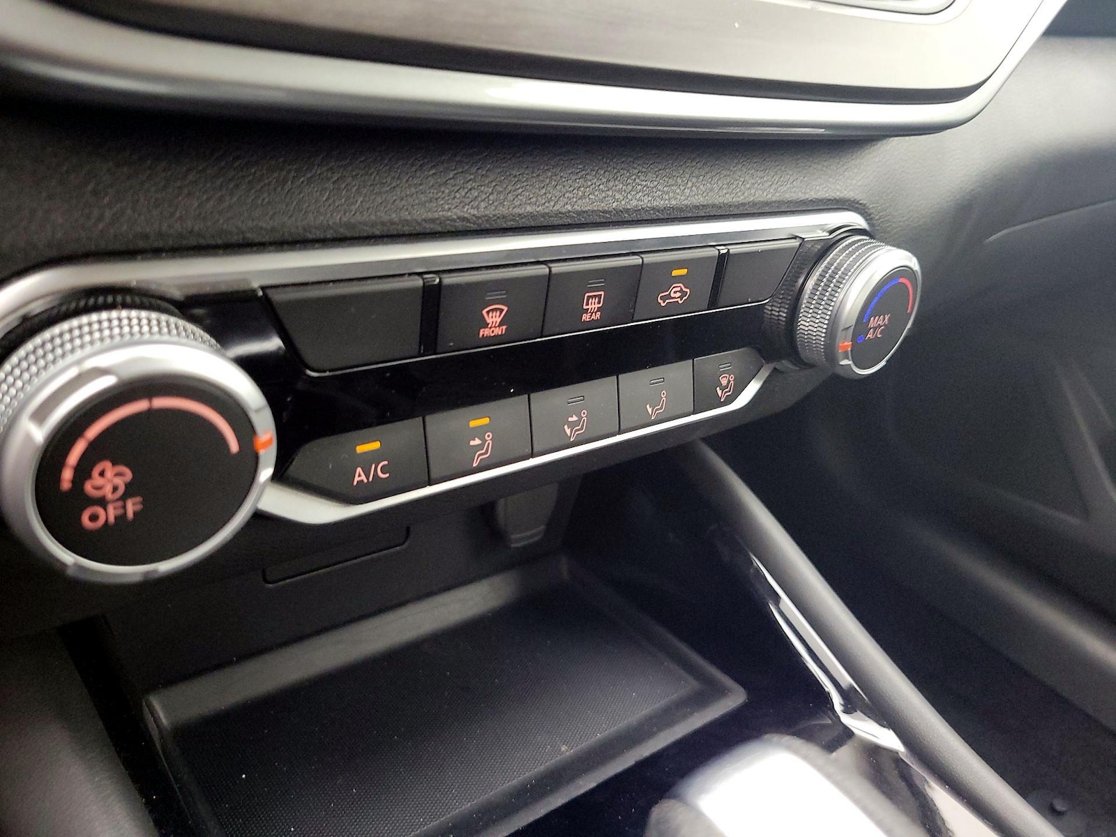 2023 Nissan Altima SV - Photo 17