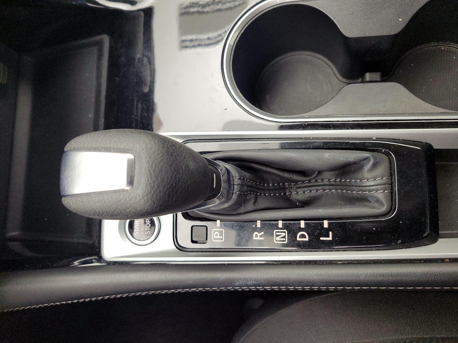 2023 Nissan Altima SV - Photo 18