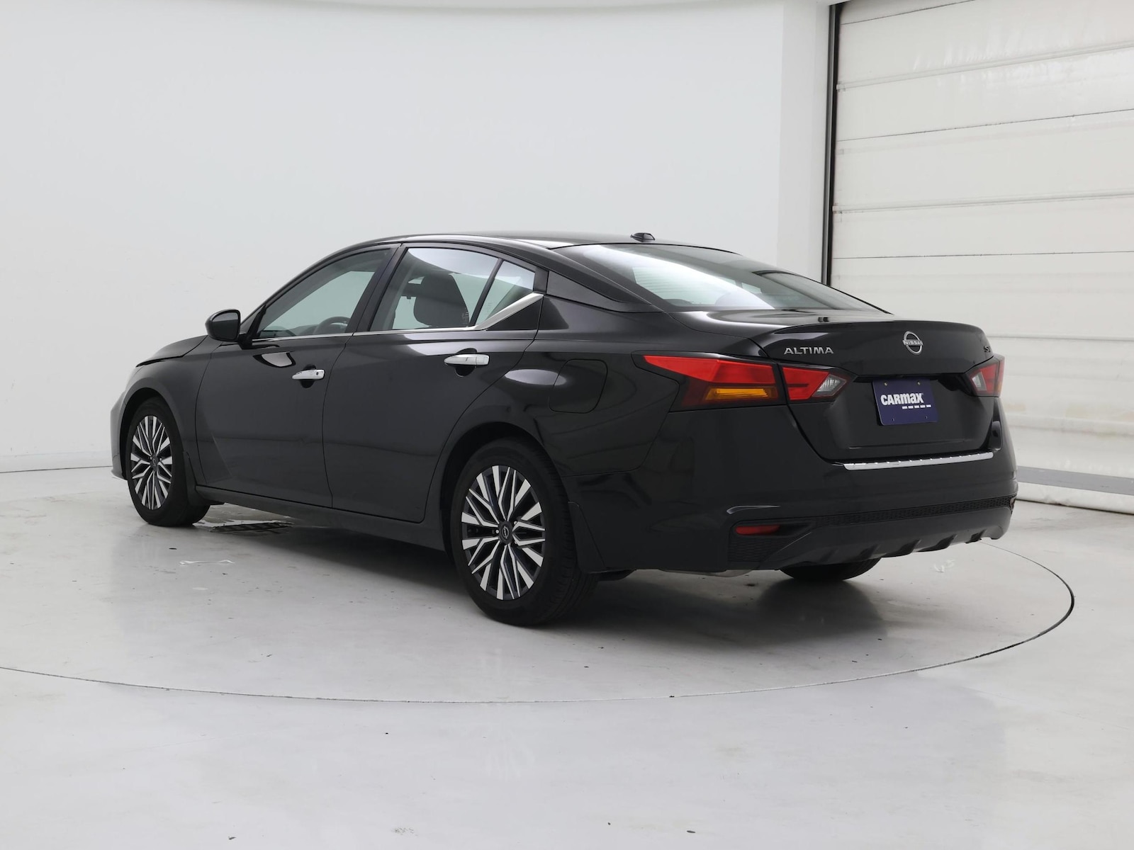 2023 Nissan Altima SV - Photo 3