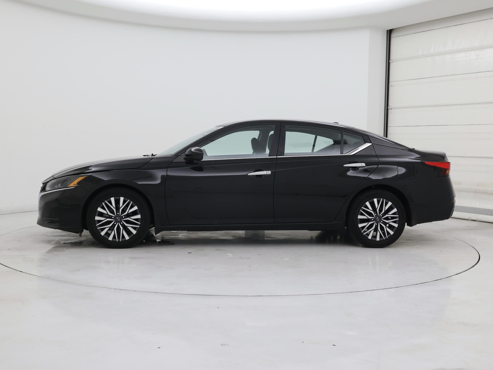 2023 Nissan Altima SV - Photo 4