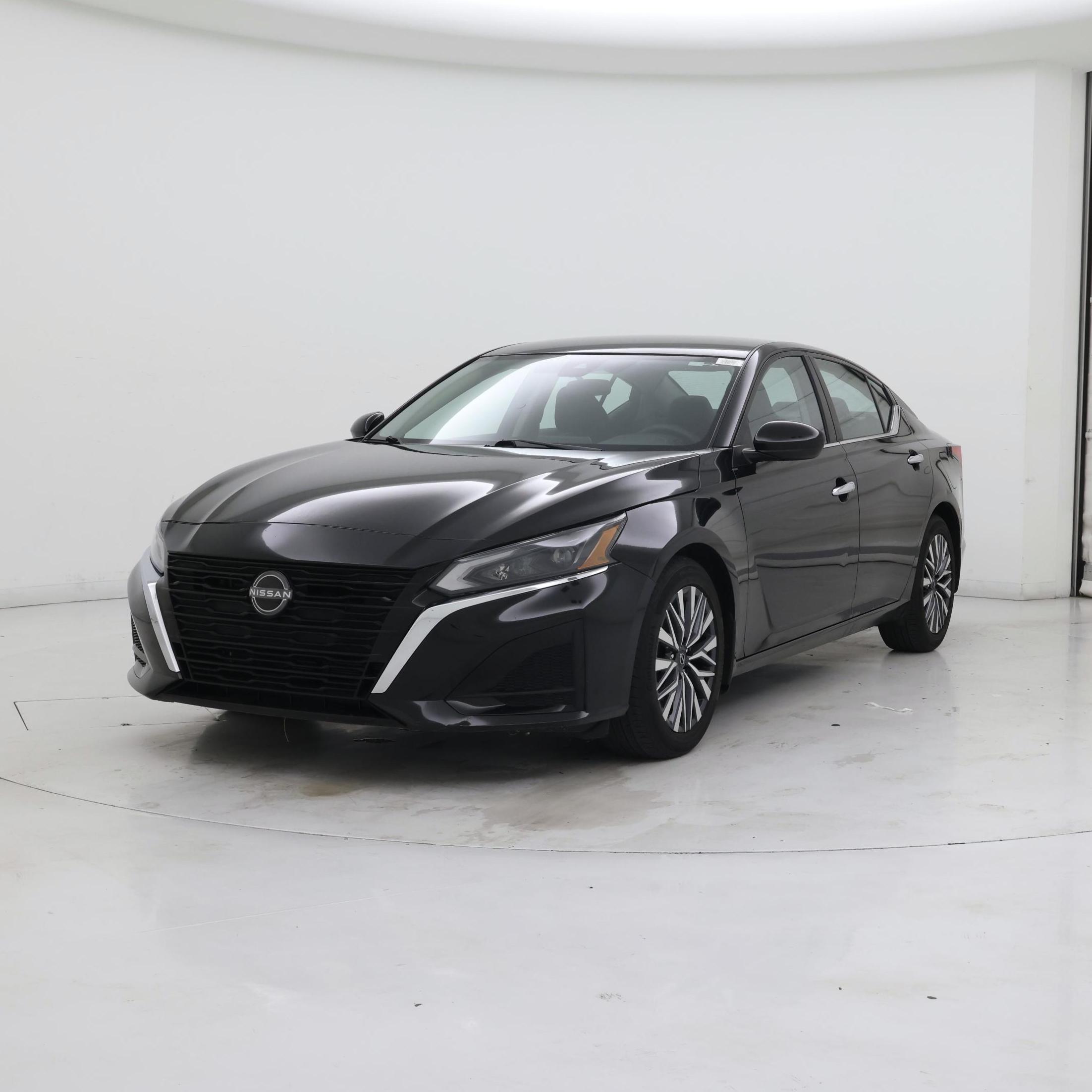 Thumbnail: 2023 Nissan Altima - 4