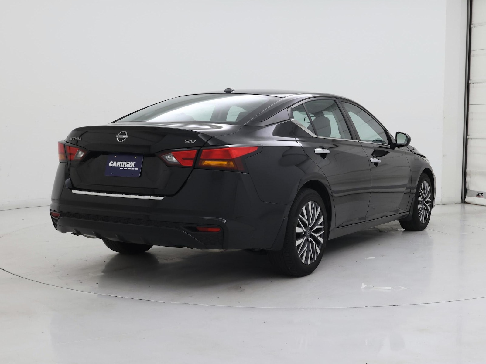 2023 Nissan Altima SV - Photo 9