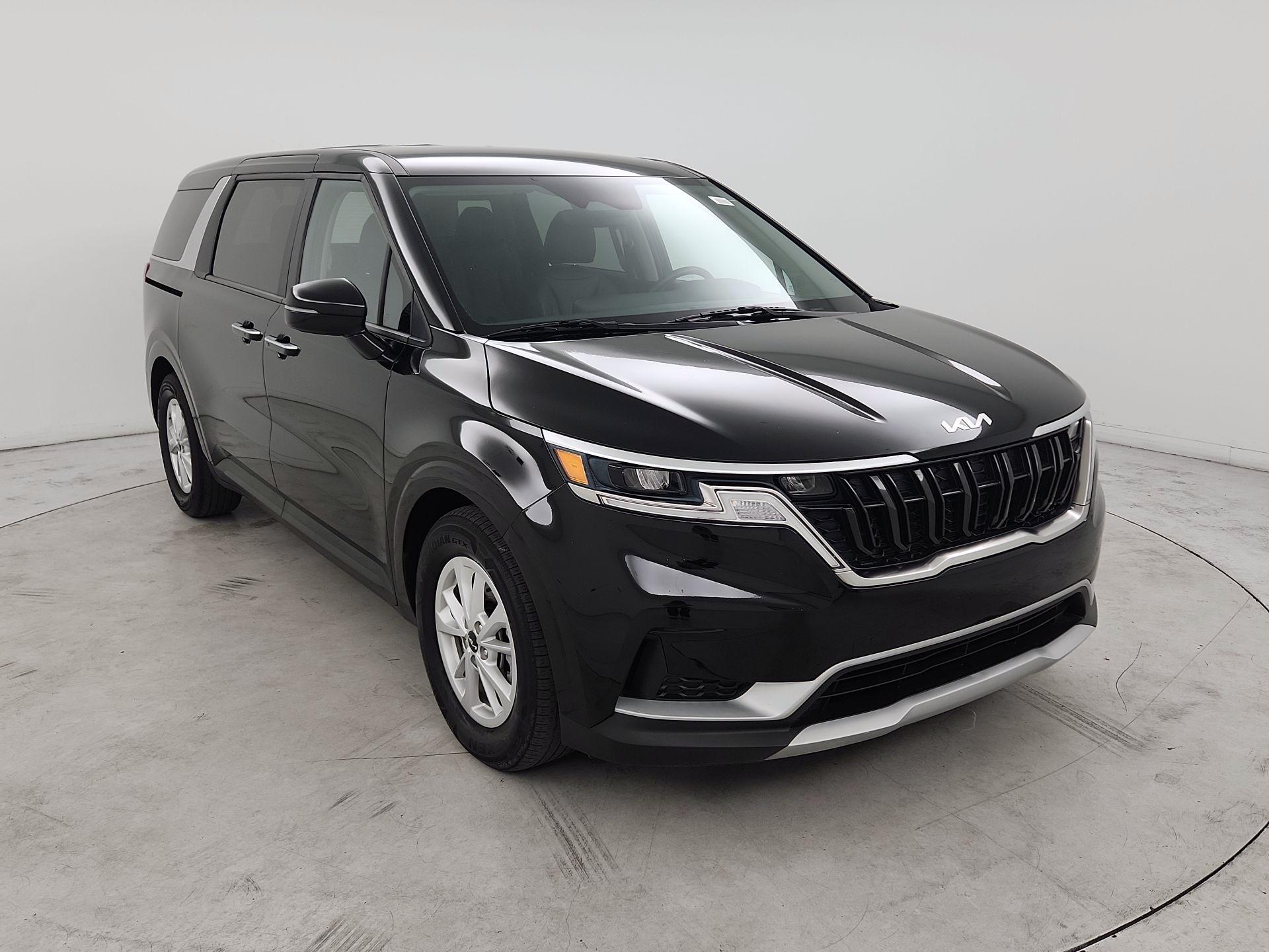 Thumbnail: 2024 Kia Carnival - 3