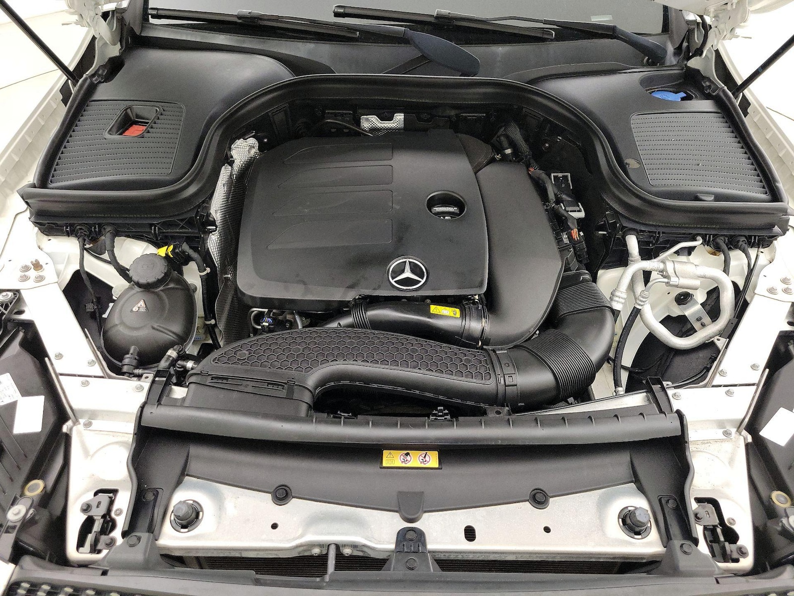 2021 Mercedes-Benz GLC Coupe GLC300 - Photo 24