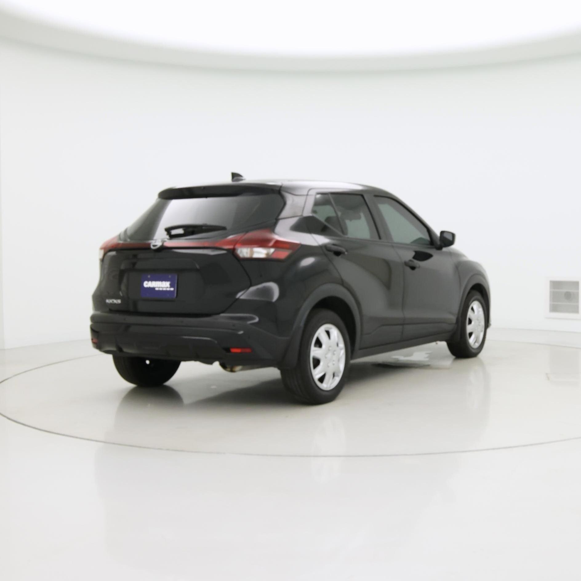 Thumbnail: 2023 Nissan Kicks - 8